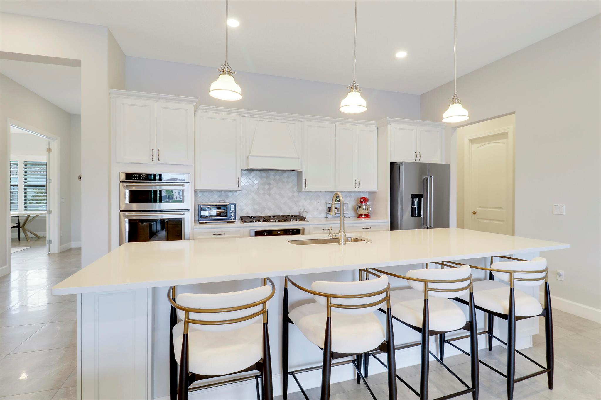 595 SE Villandry Way