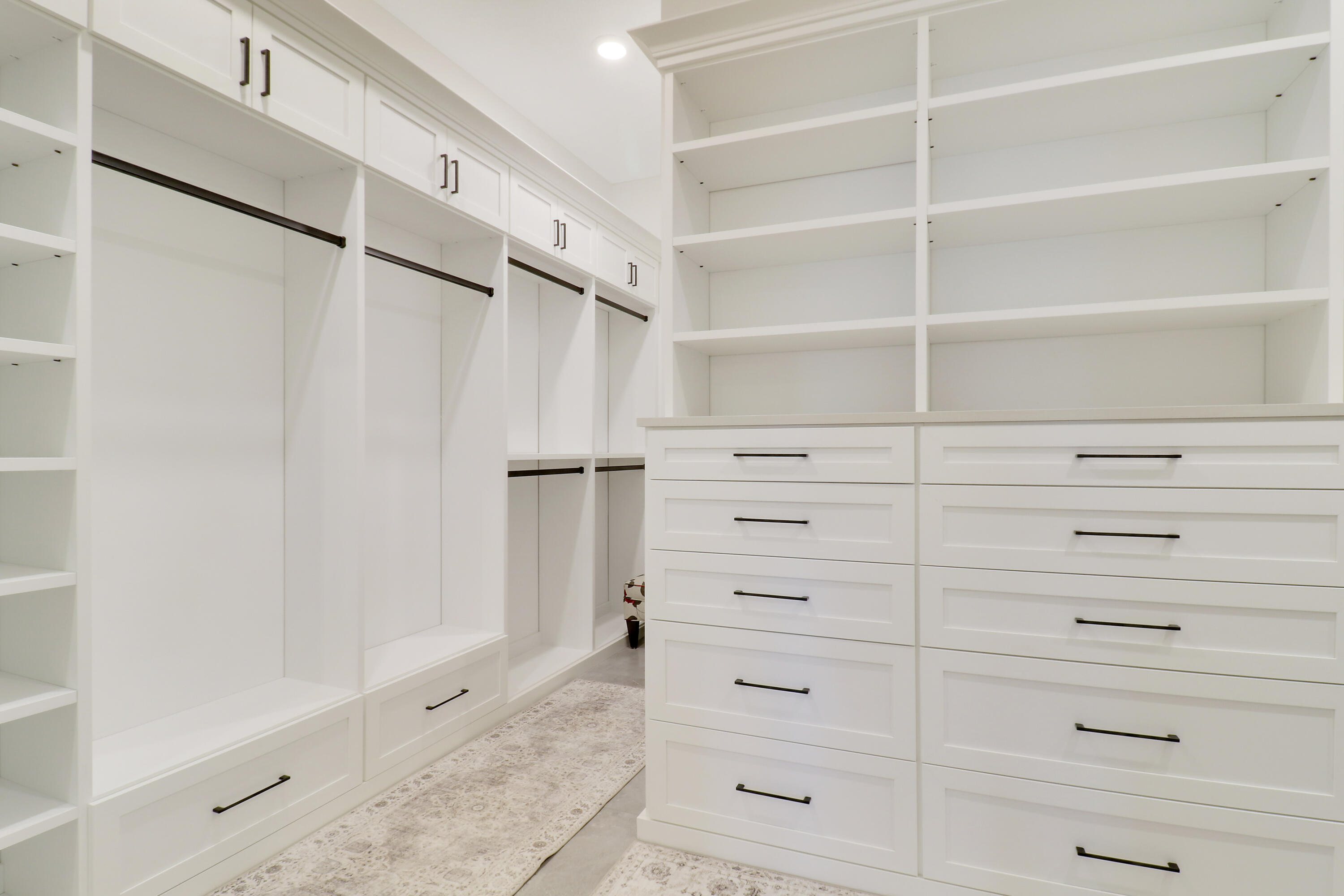 595 SE Villandry Way