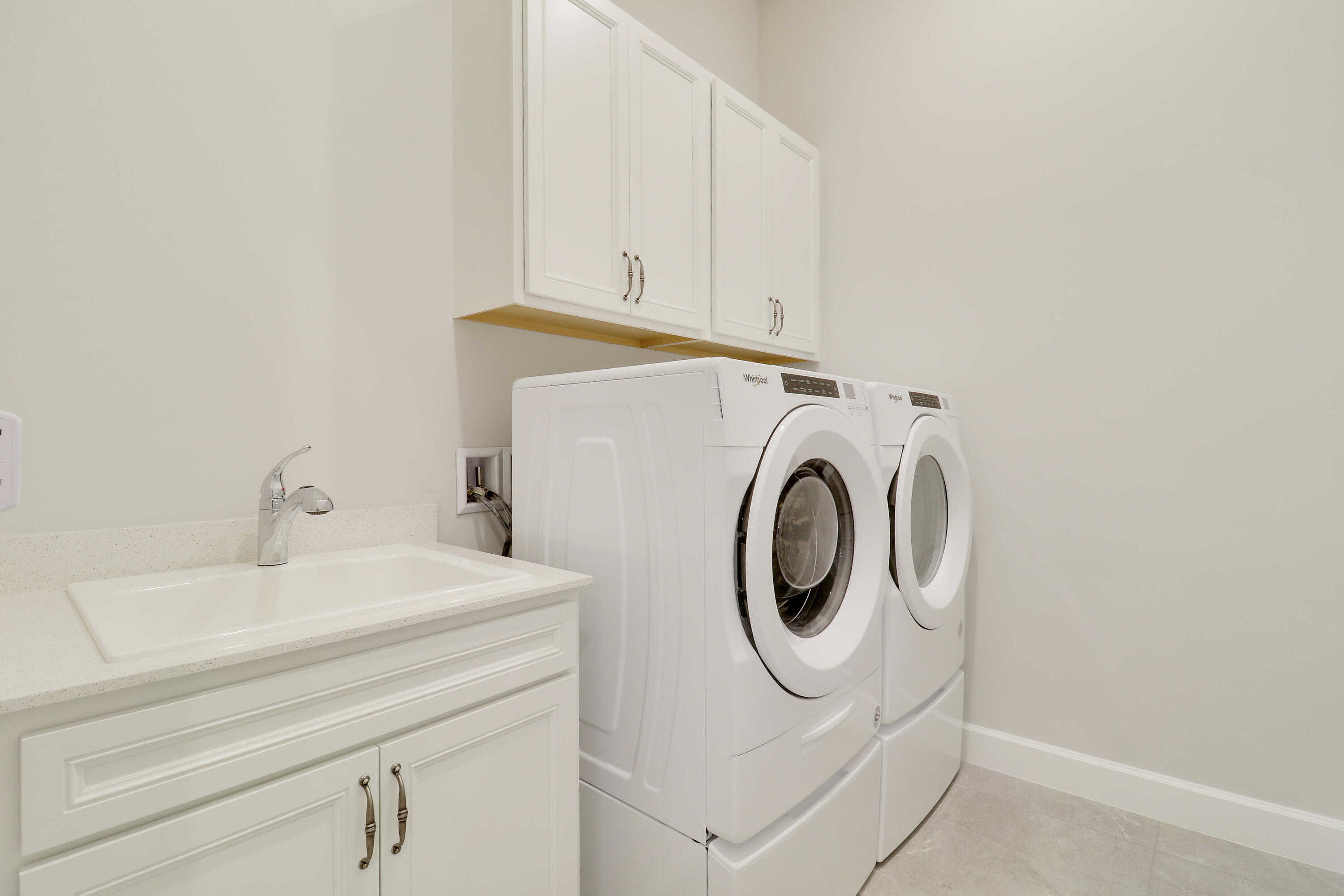 595 SE Villandry Way