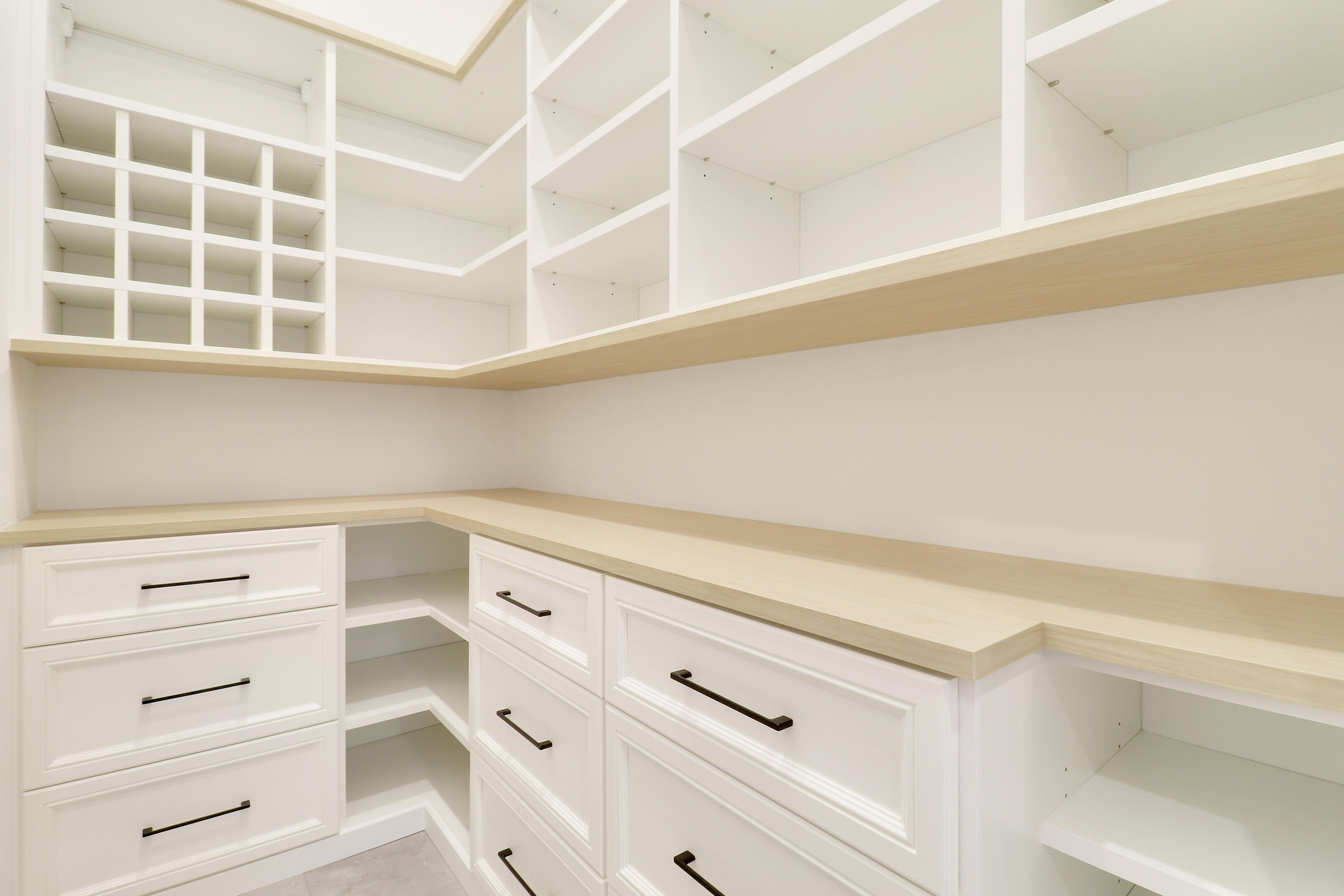 595 SE Villandry Way