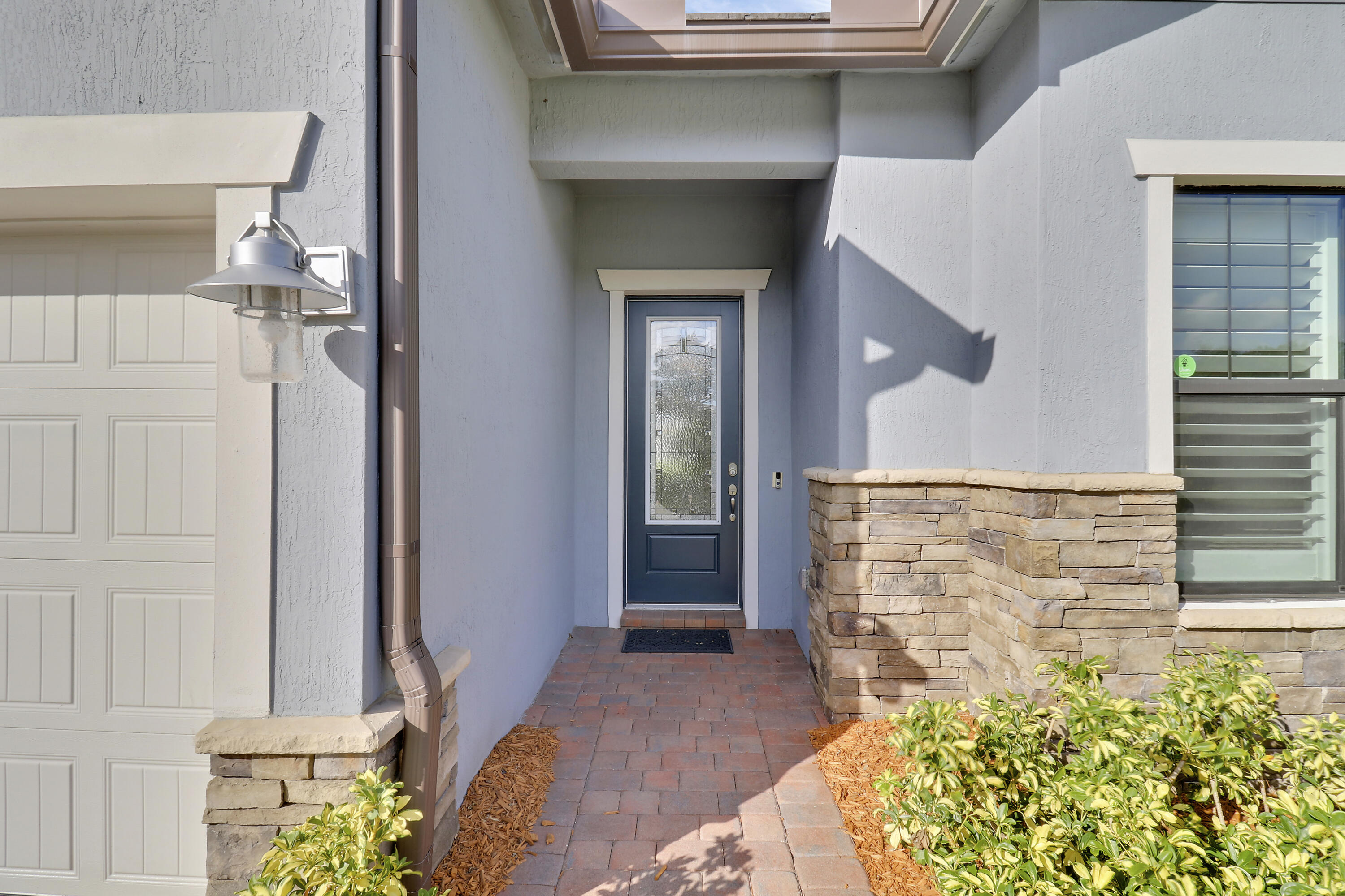 595 SE Villandry Way