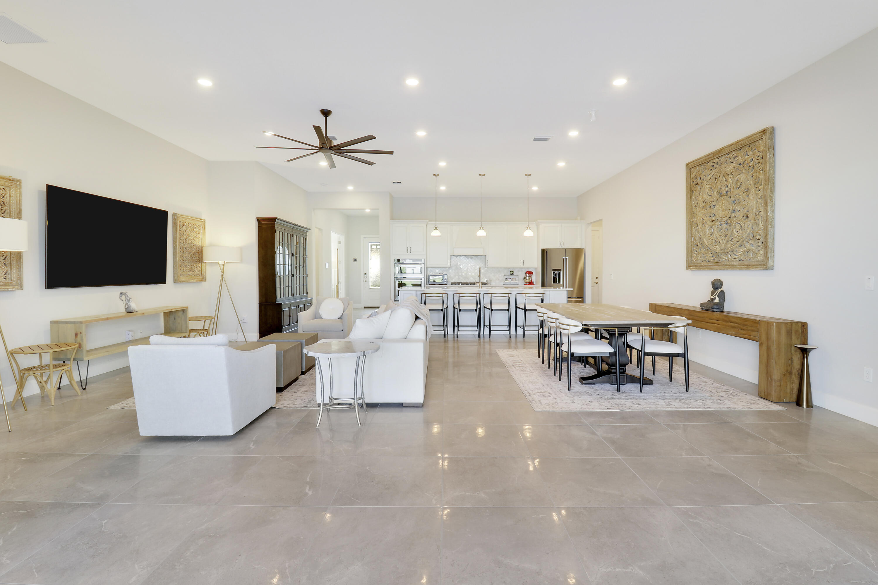 595 SE Villandry Way