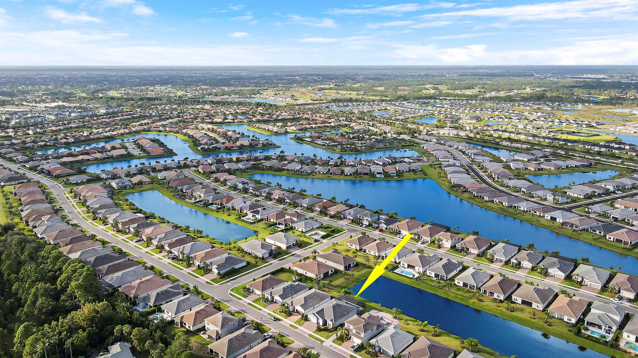 595 SE Villandry Way