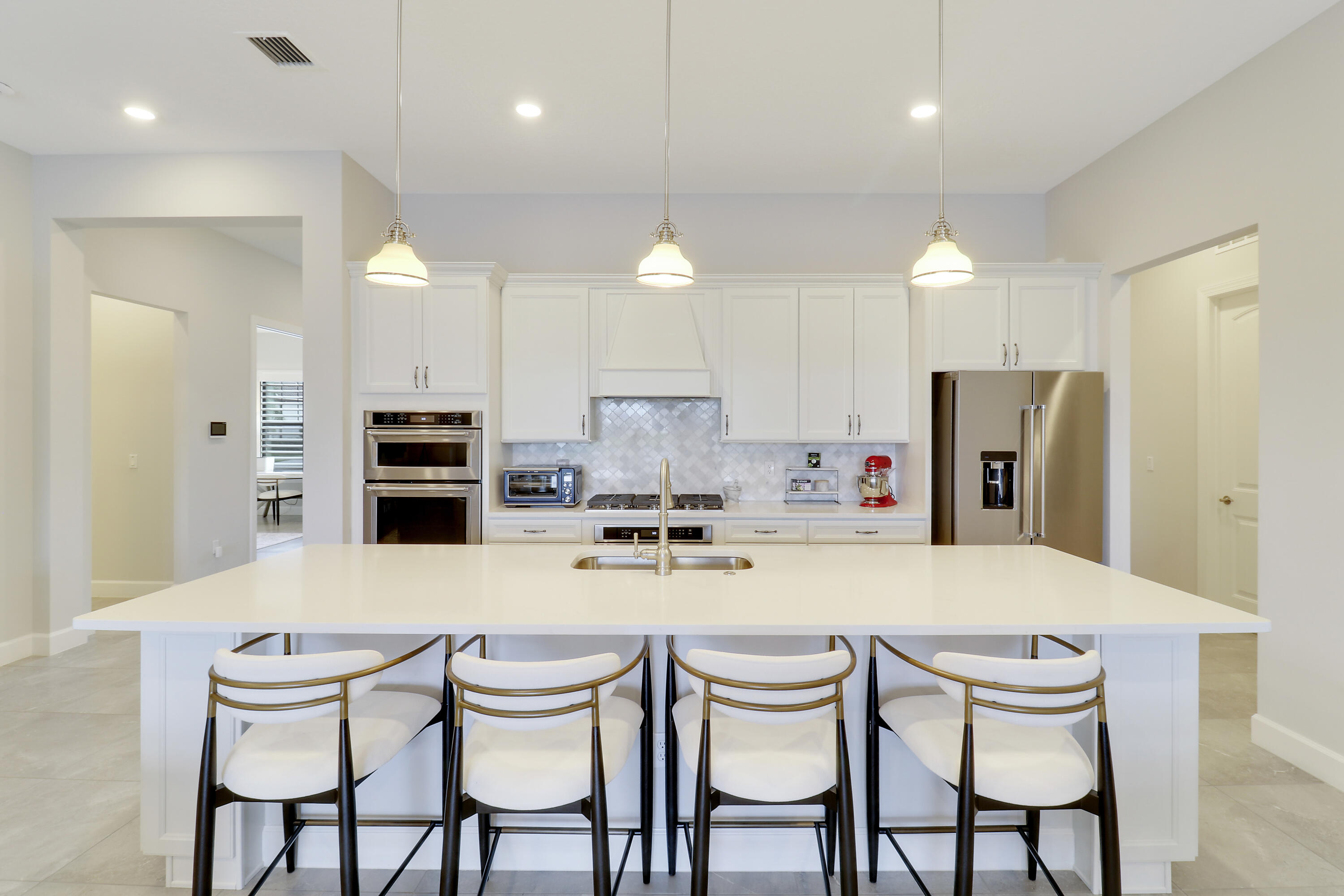 595 SE Villandry Way