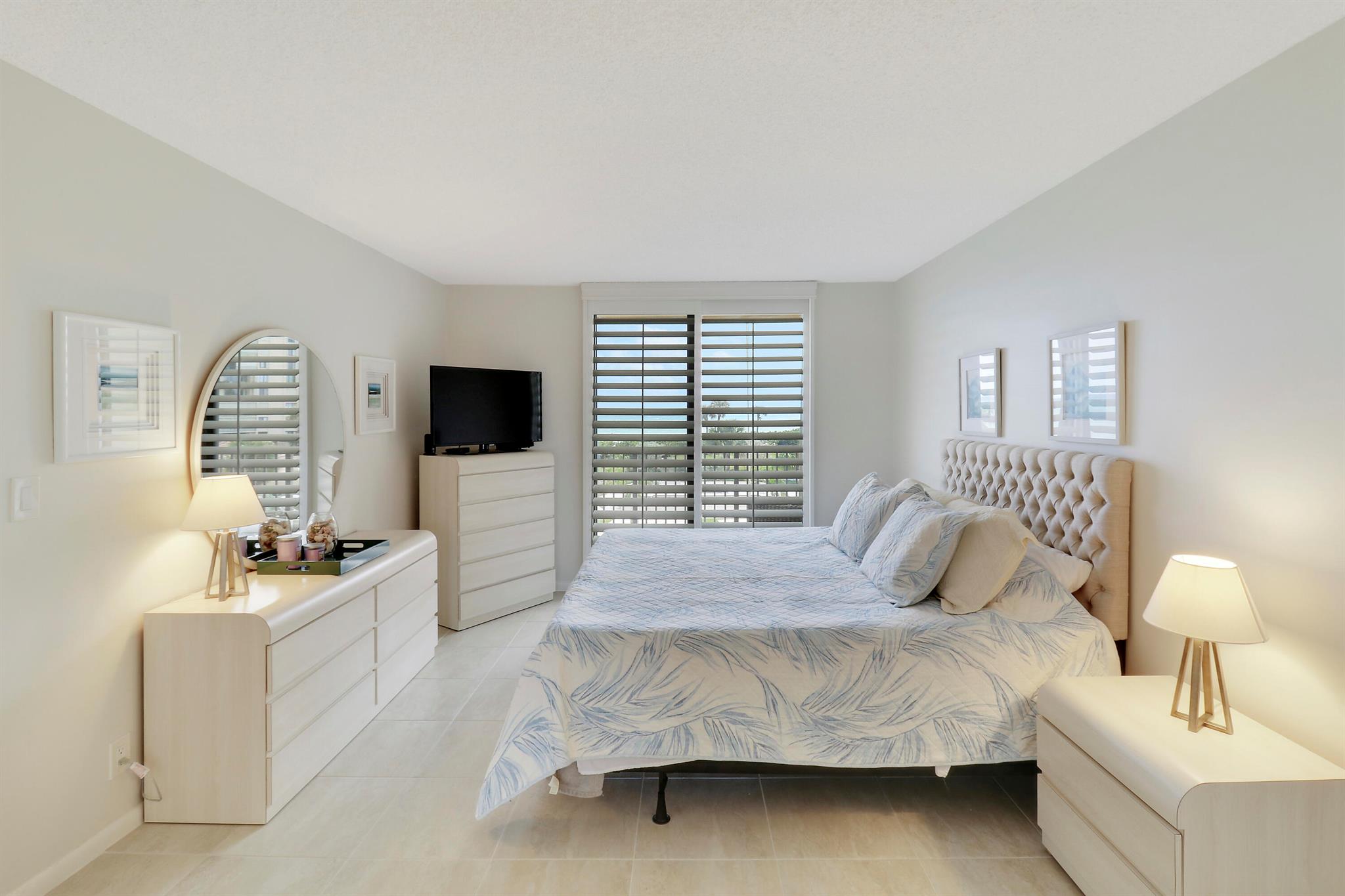 200 Ocean Trail Way 206