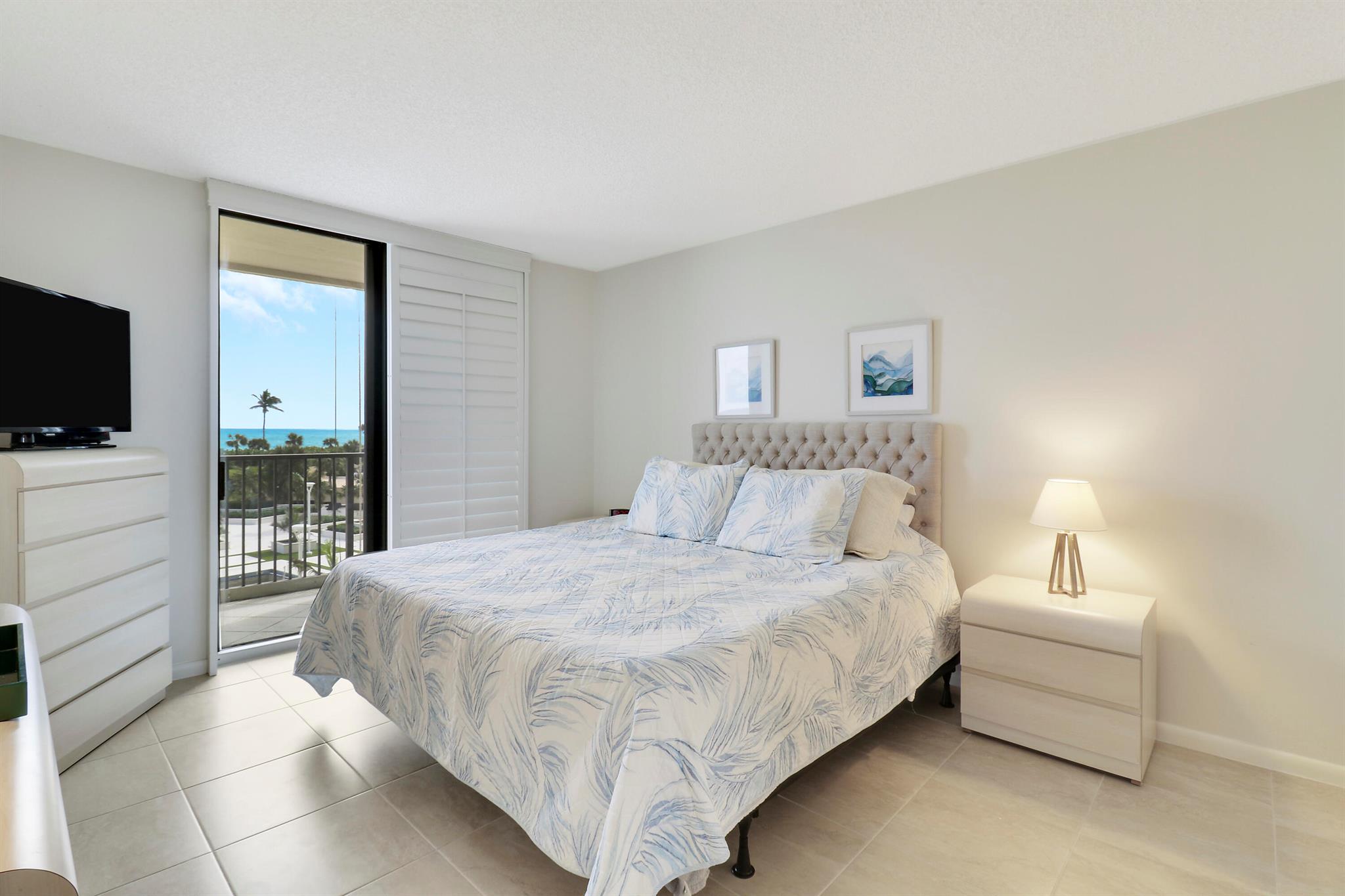 200 Ocean Trail Way 206