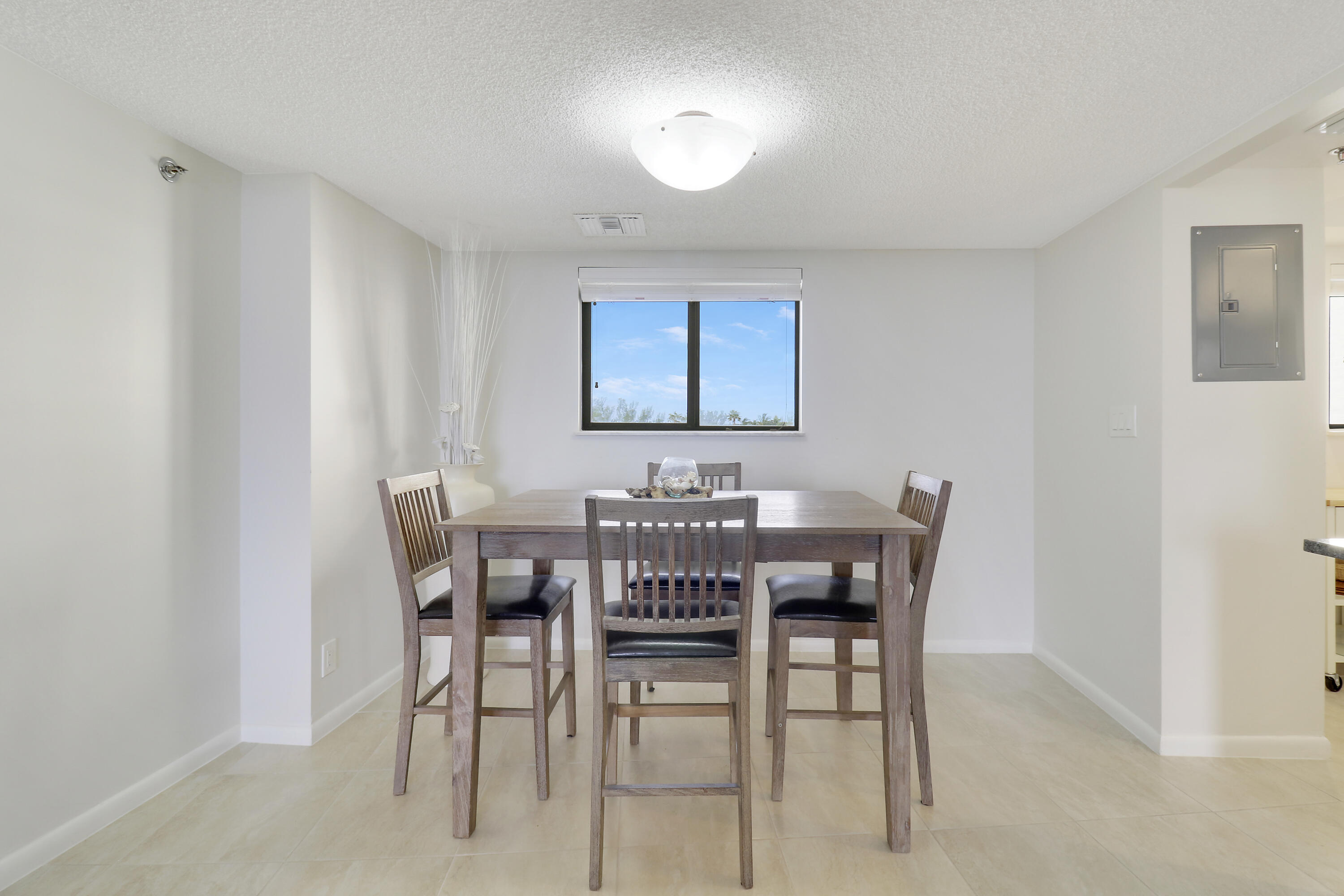 200 Ocean Trail Way 206