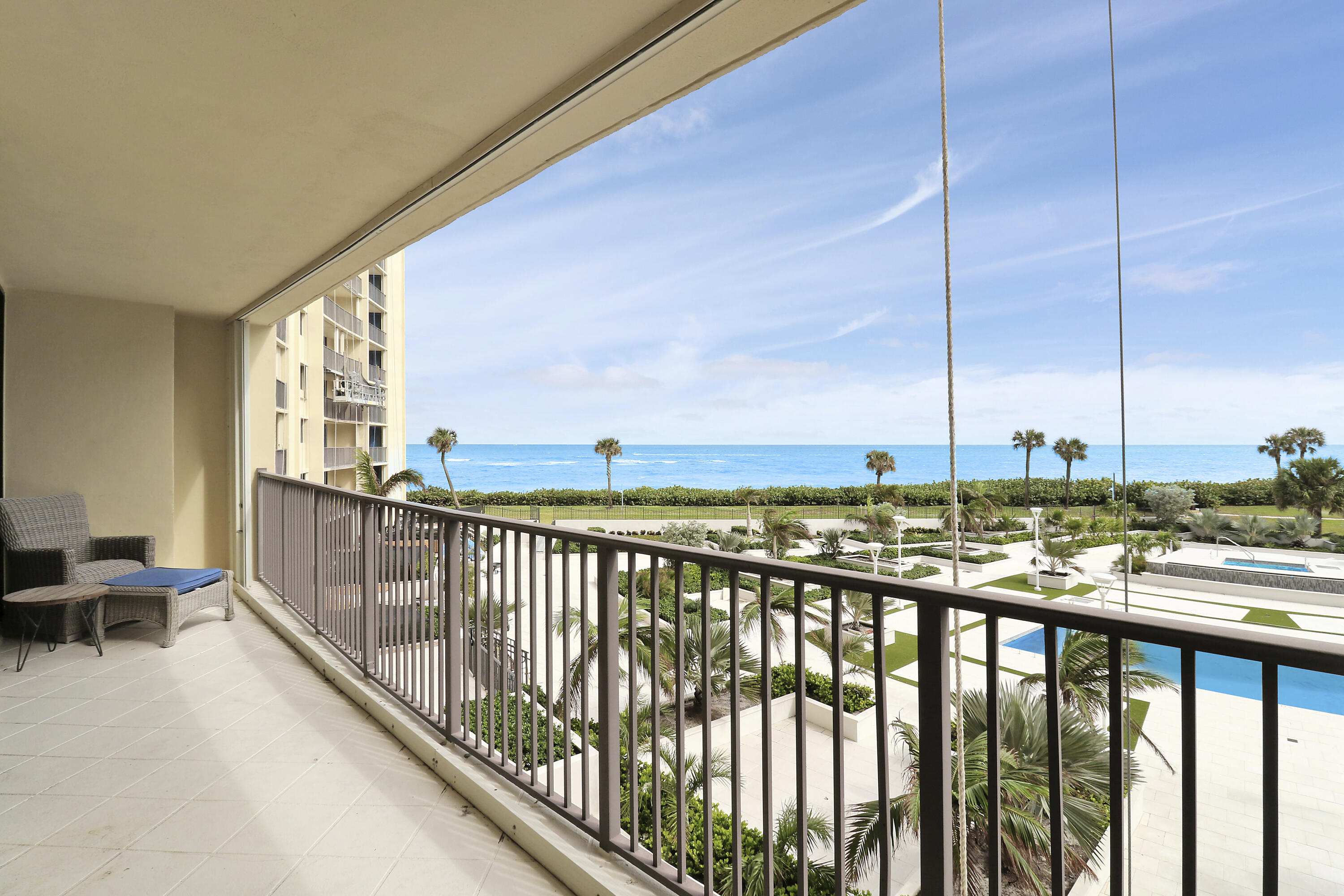 200 Ocean Trail Way 206