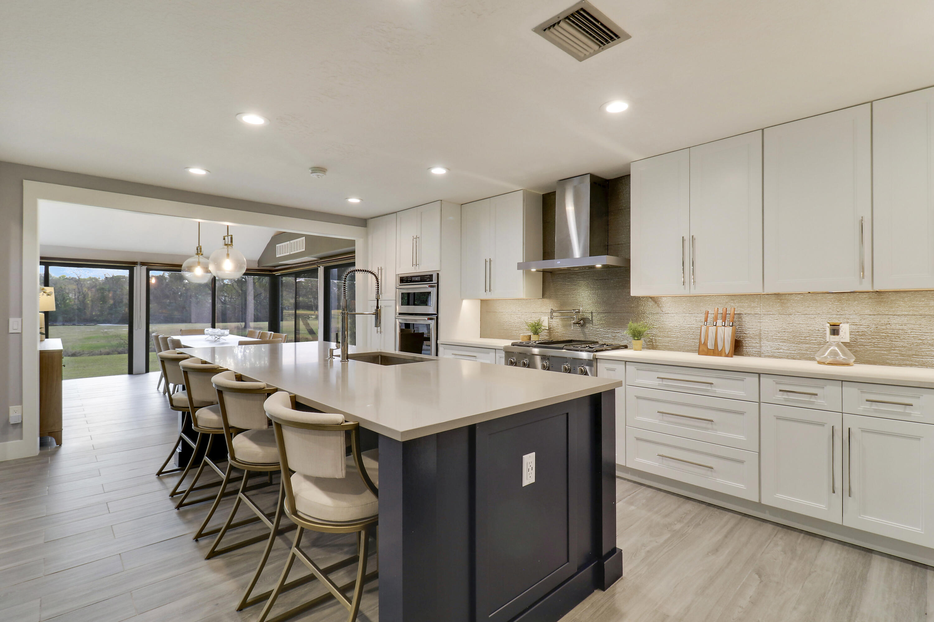 3682 SW Bimini Circle N