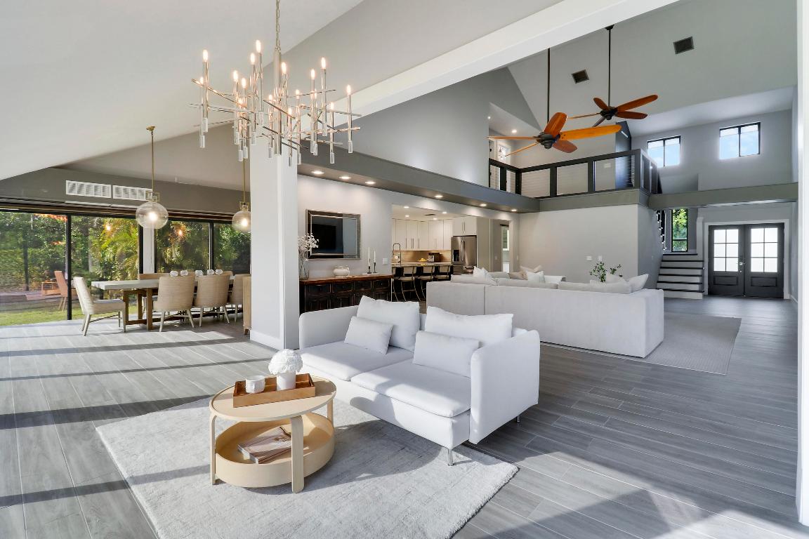 3682 SW Bimini Circle N