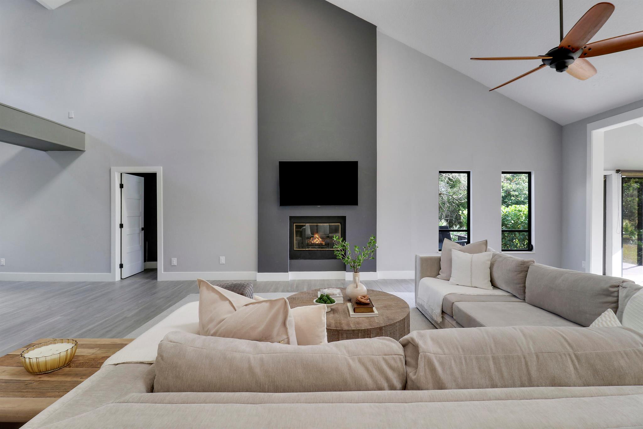 3682 SW Bimini Circle N