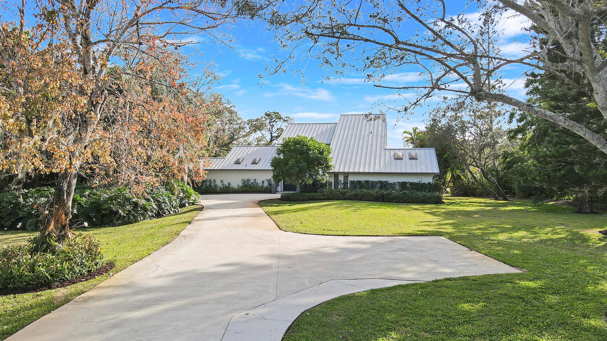 3682 SW Bimini Circle N