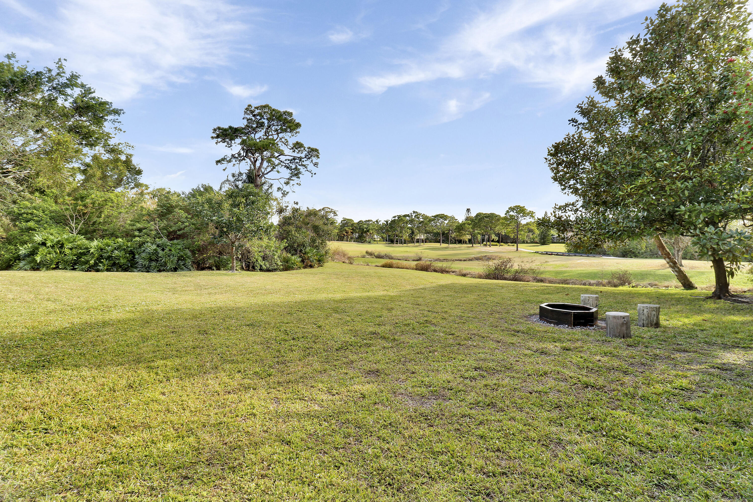 3682 SW Bimini Circle N