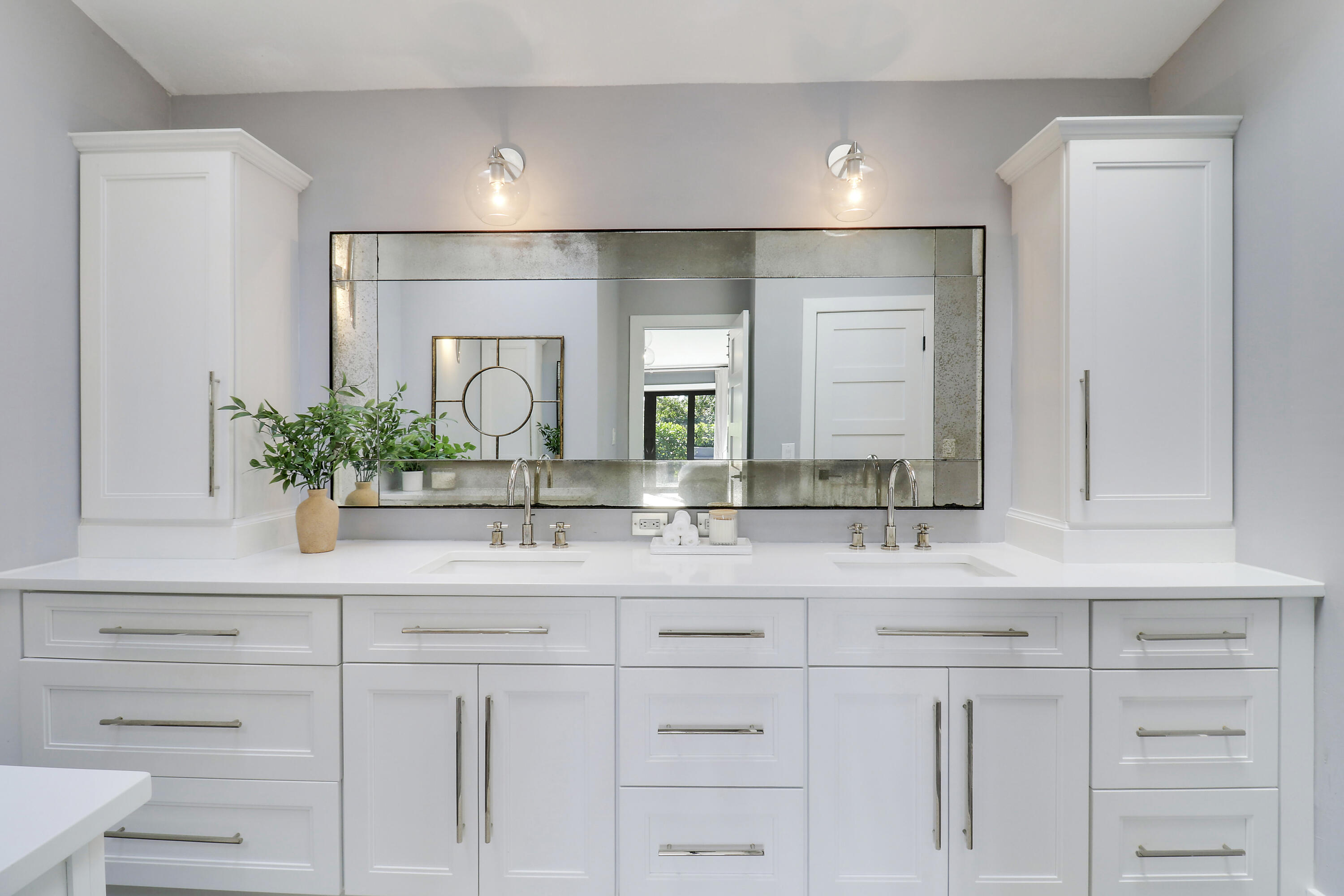 3682 SW Bimini Circle N