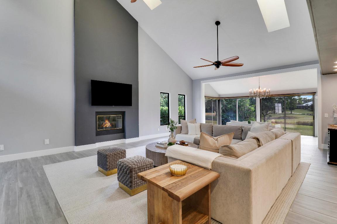 3682 SW Bimini Circle N