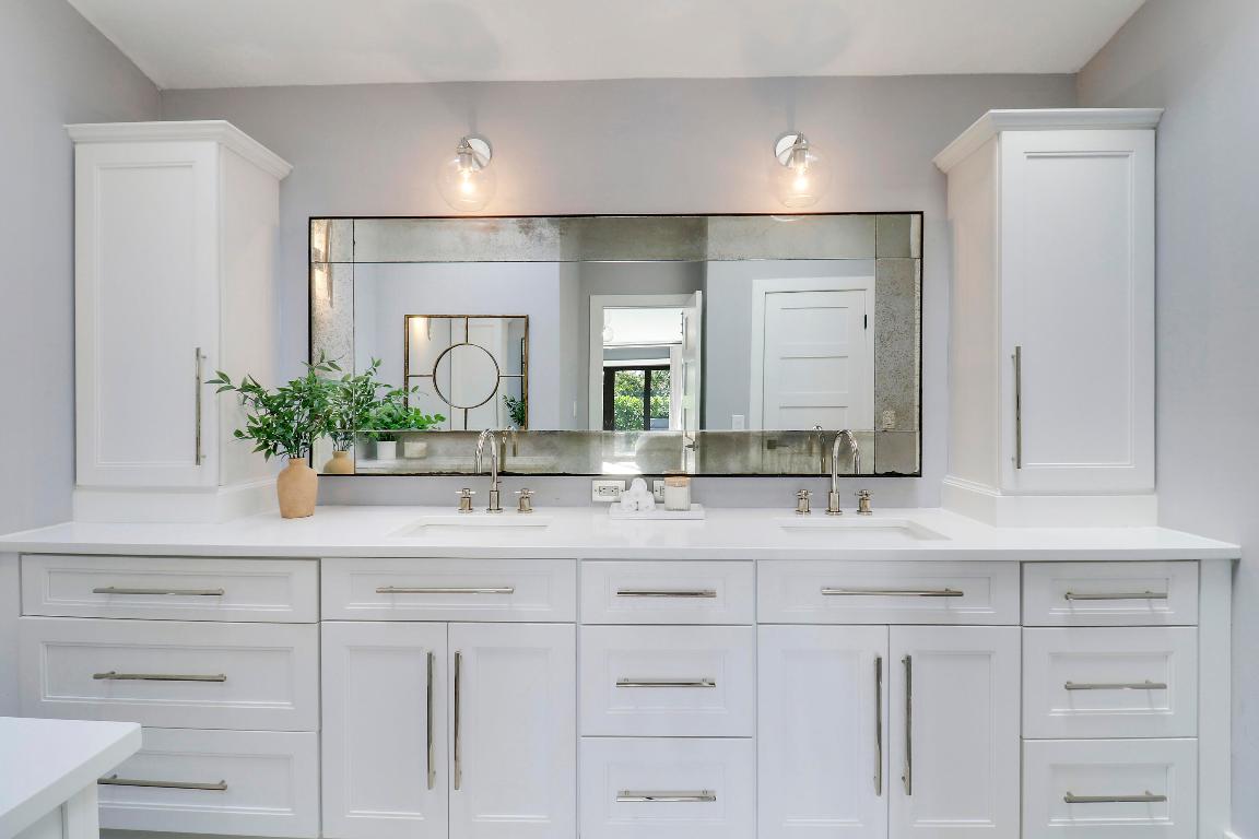 3682 SW Bimini Circle N