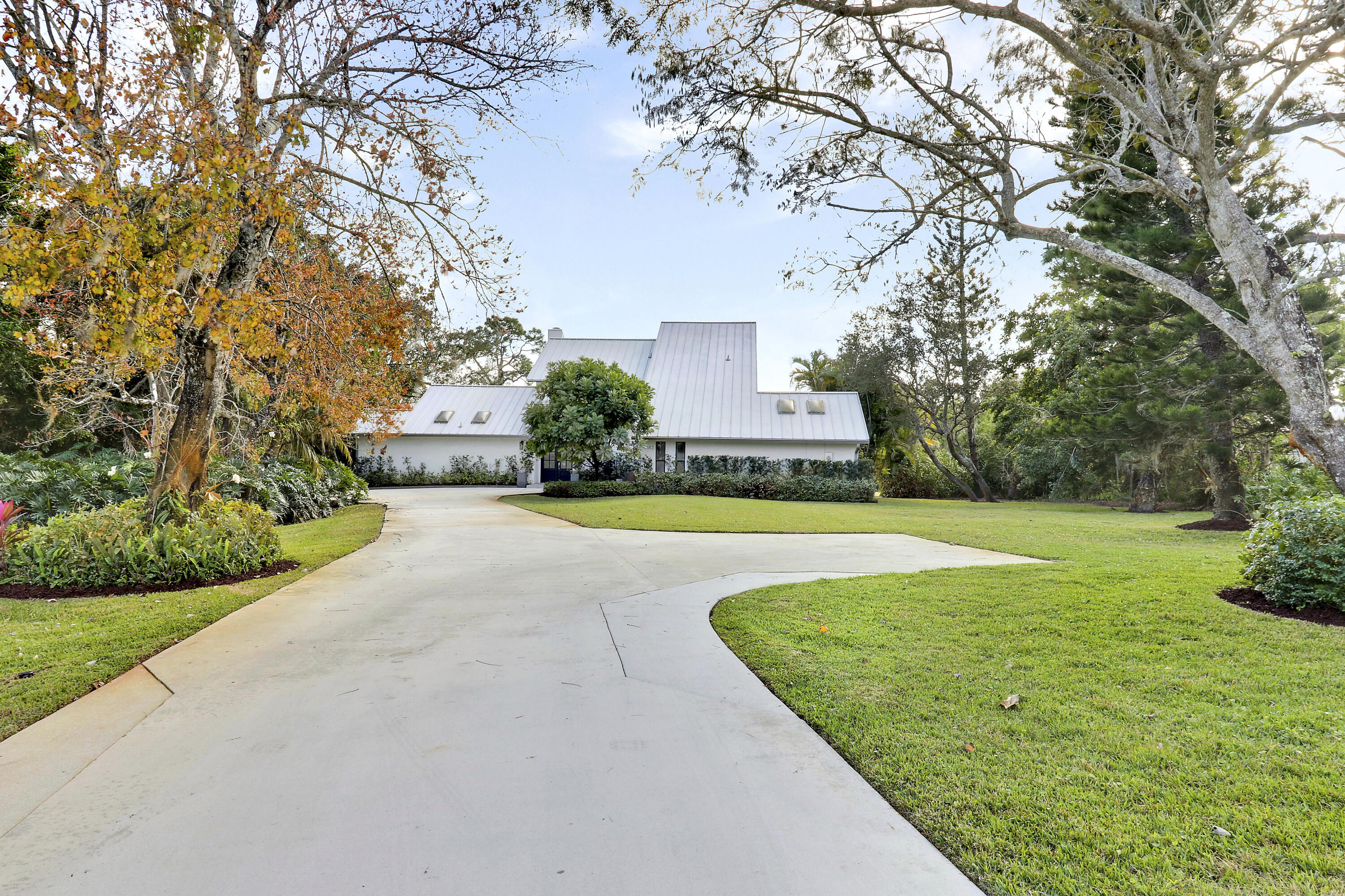 3682 SW Bimini Circle N