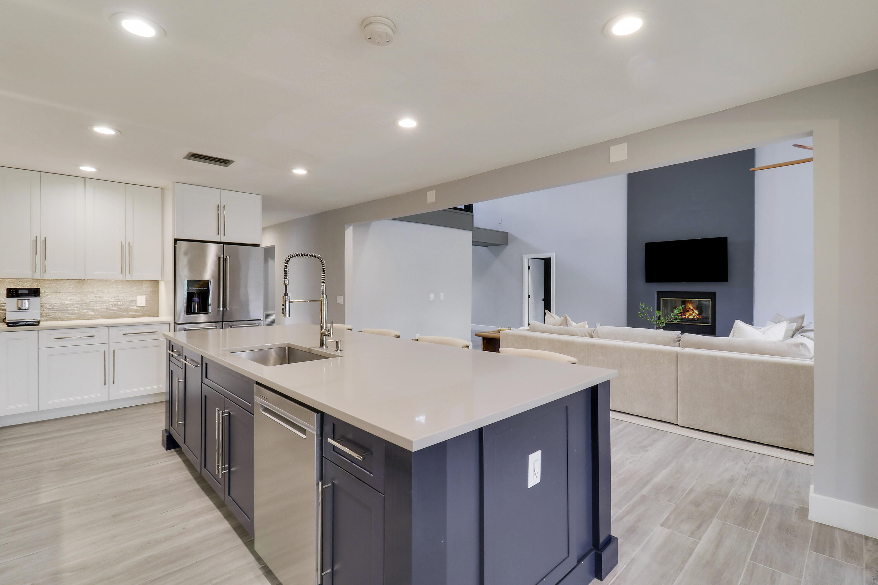 3682 SW Bimini Circle N