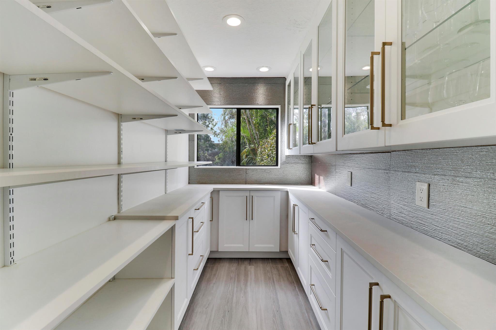 3682 SW Bimini Circle N