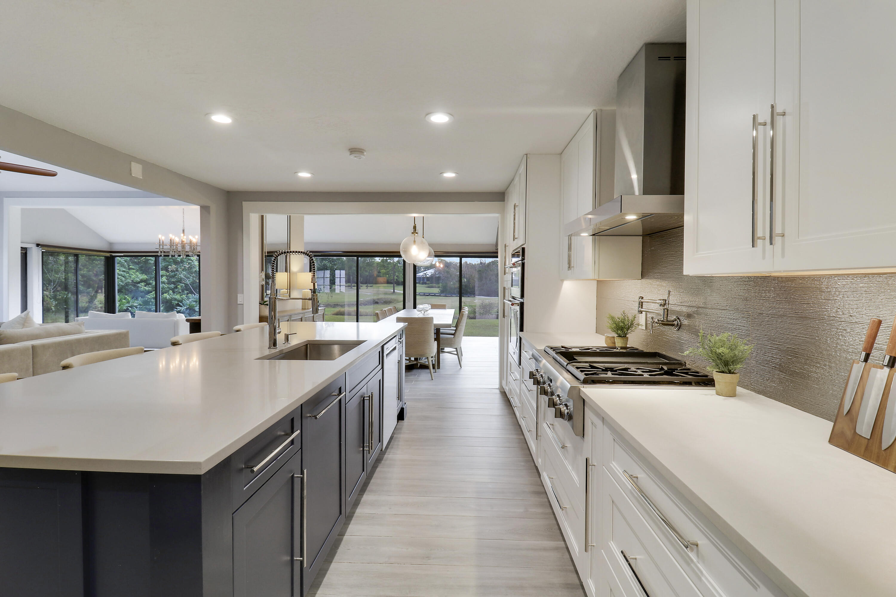 3682 SW Bimini Circle N