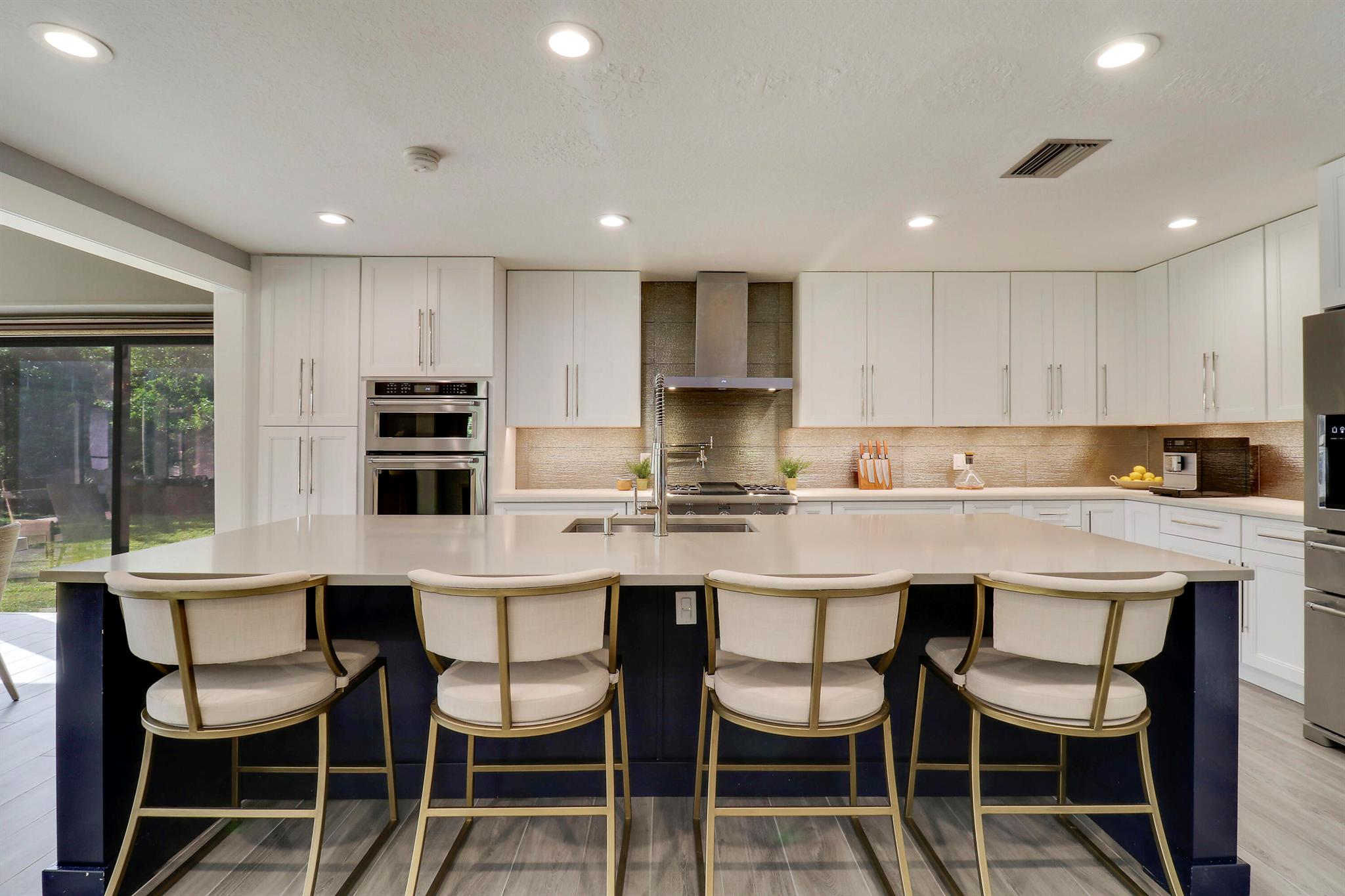 3682 SW Bimini Circle N