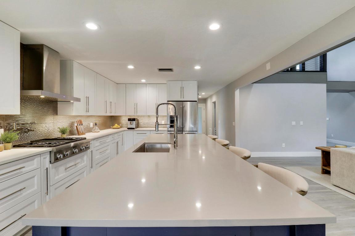 3682 SW Bimini Circle N