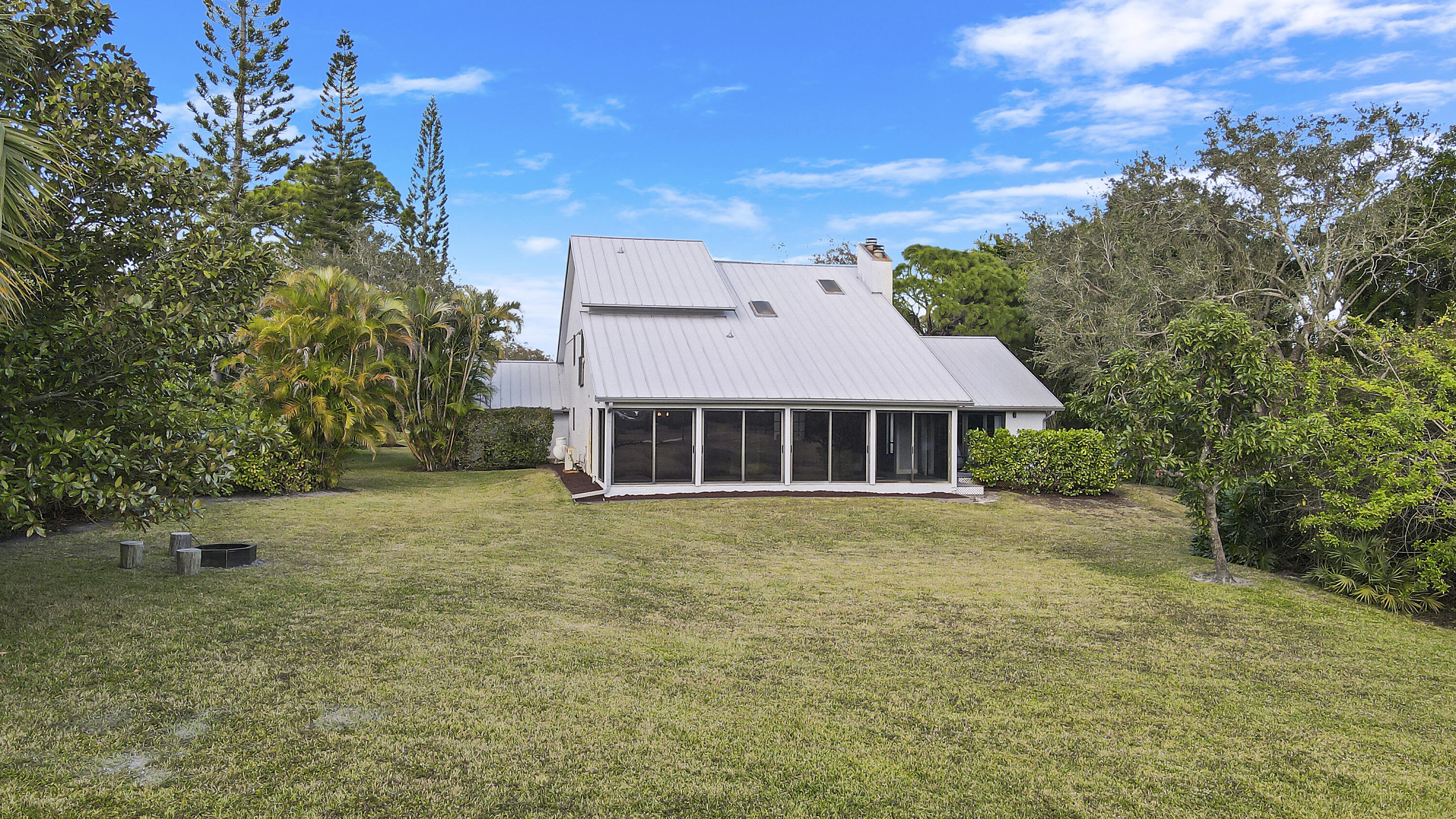 3682 SW Bimini Circle N