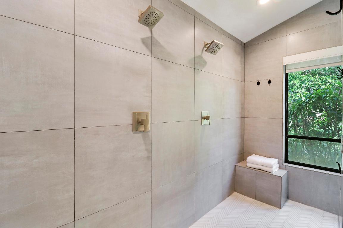 3682 SW Bimini Circle N