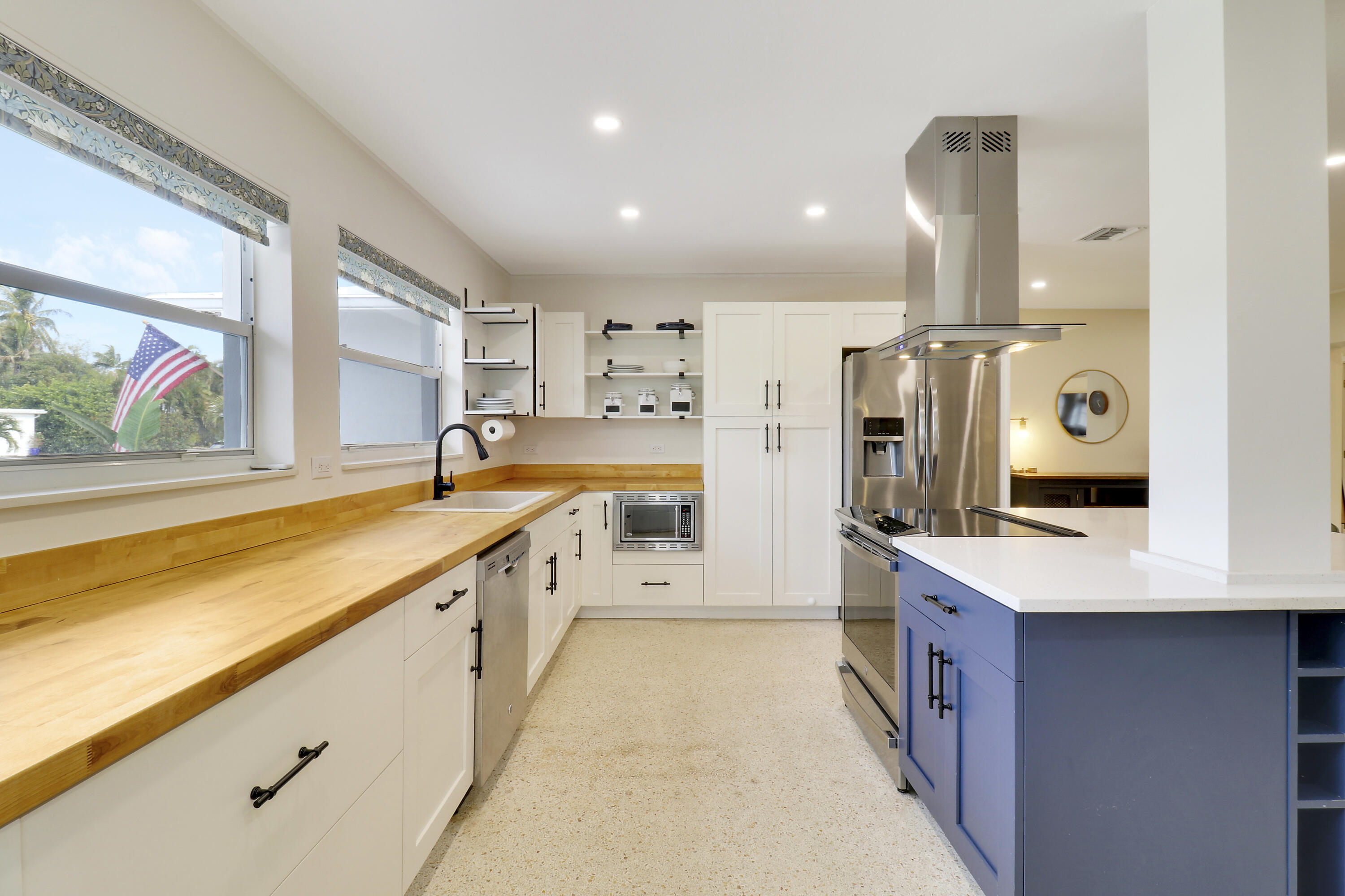 520 Inlet Road