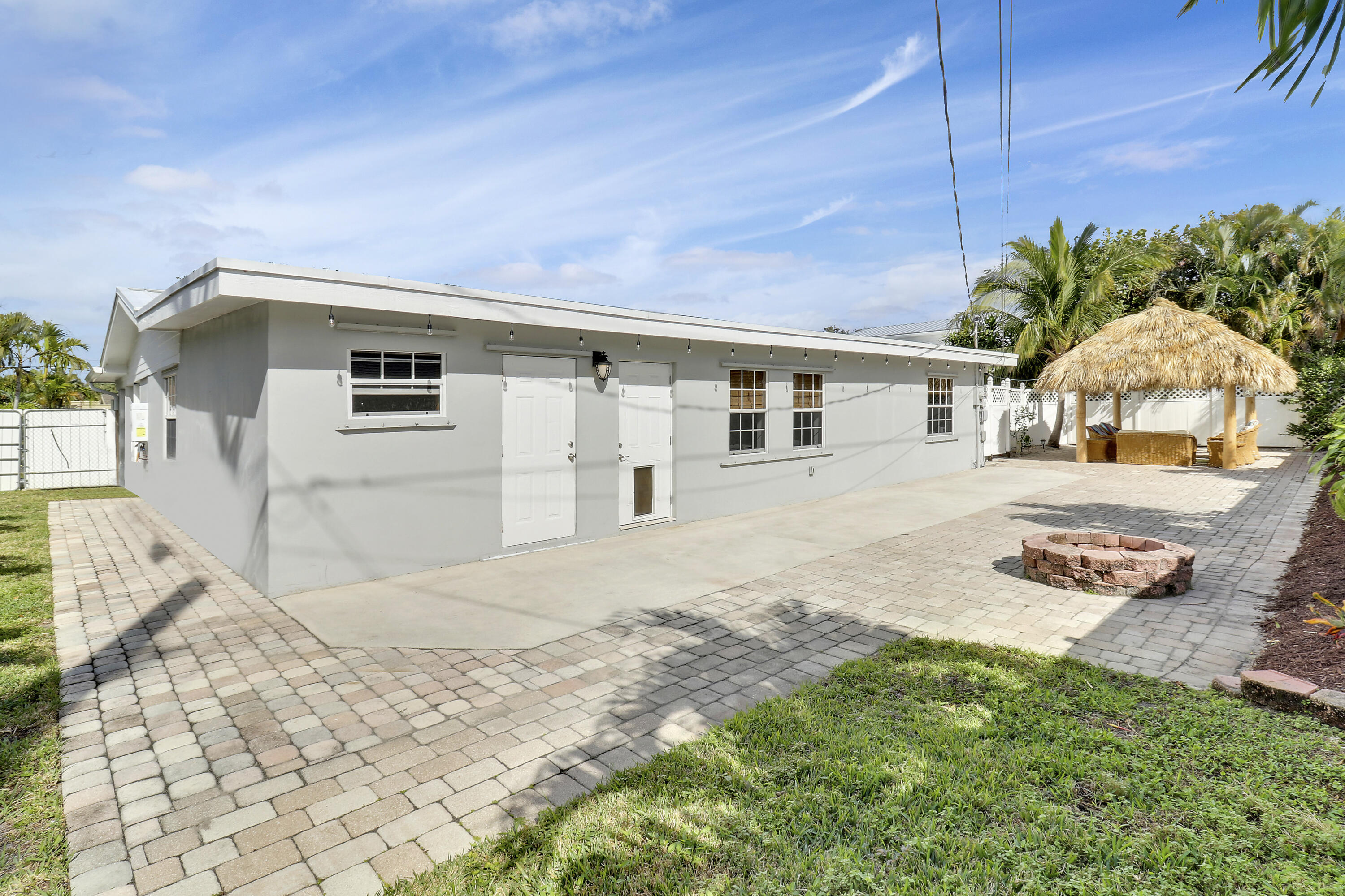520 Inlet Road