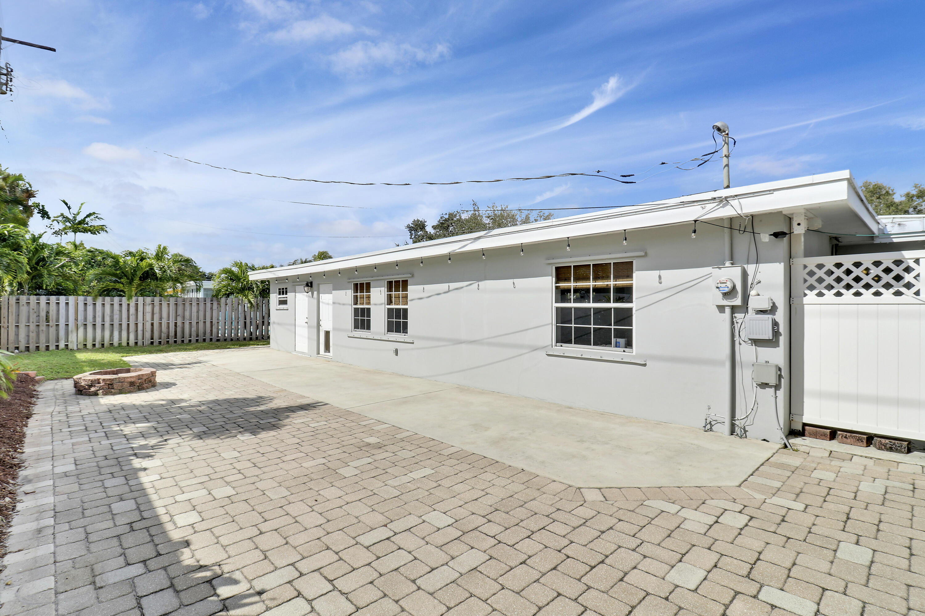 520 Inlet Road
