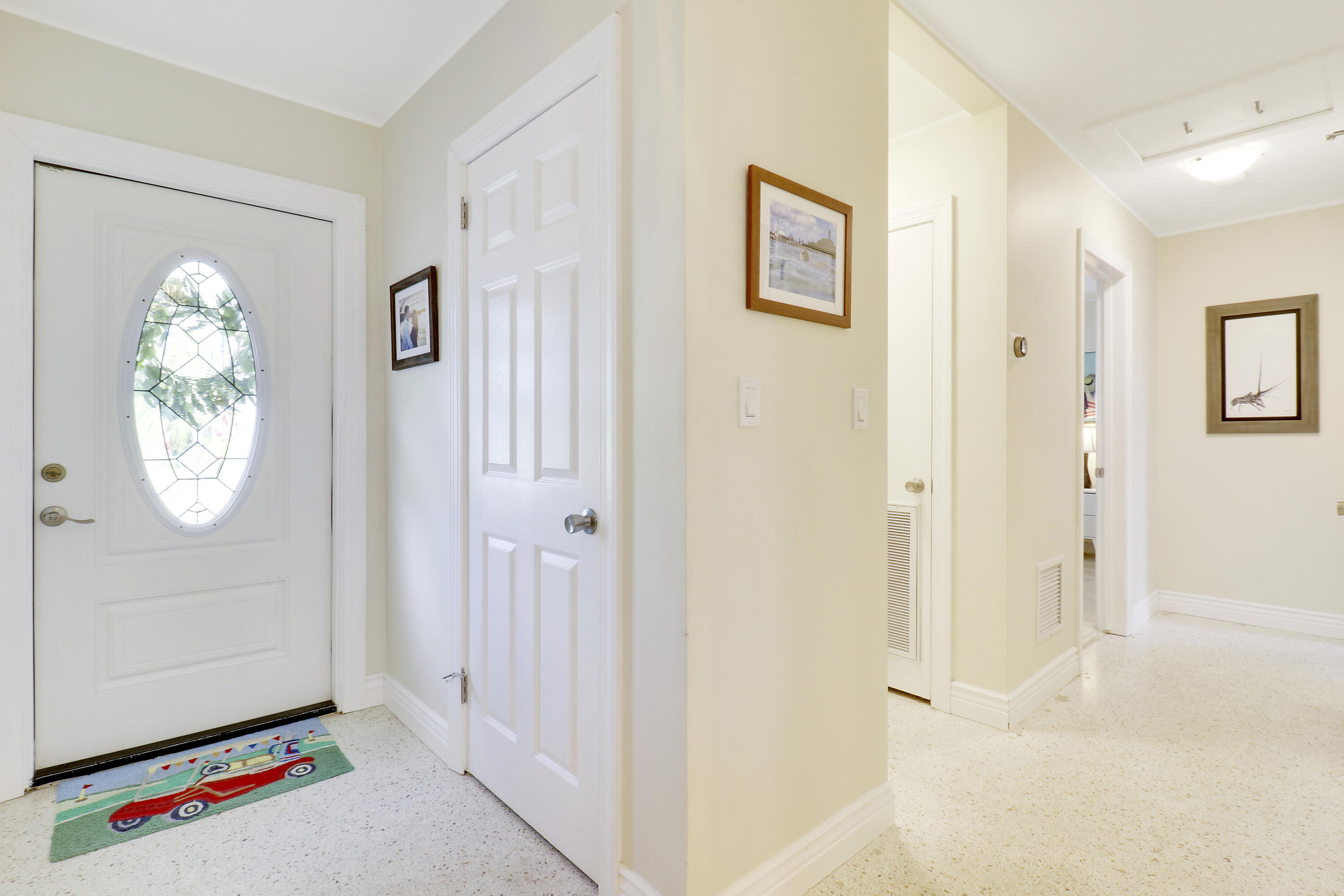 520 Inlet Road