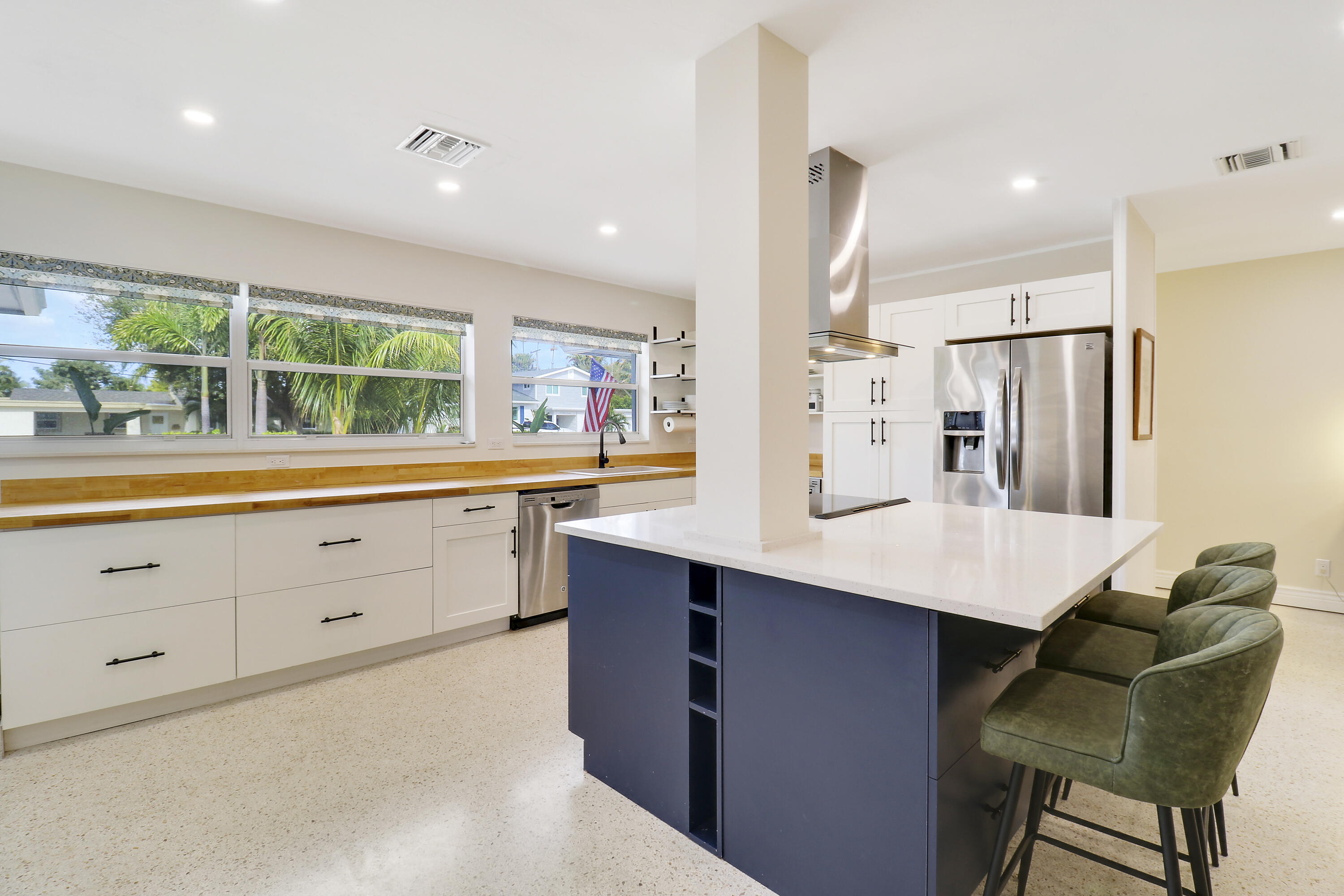 520 Inlet Road