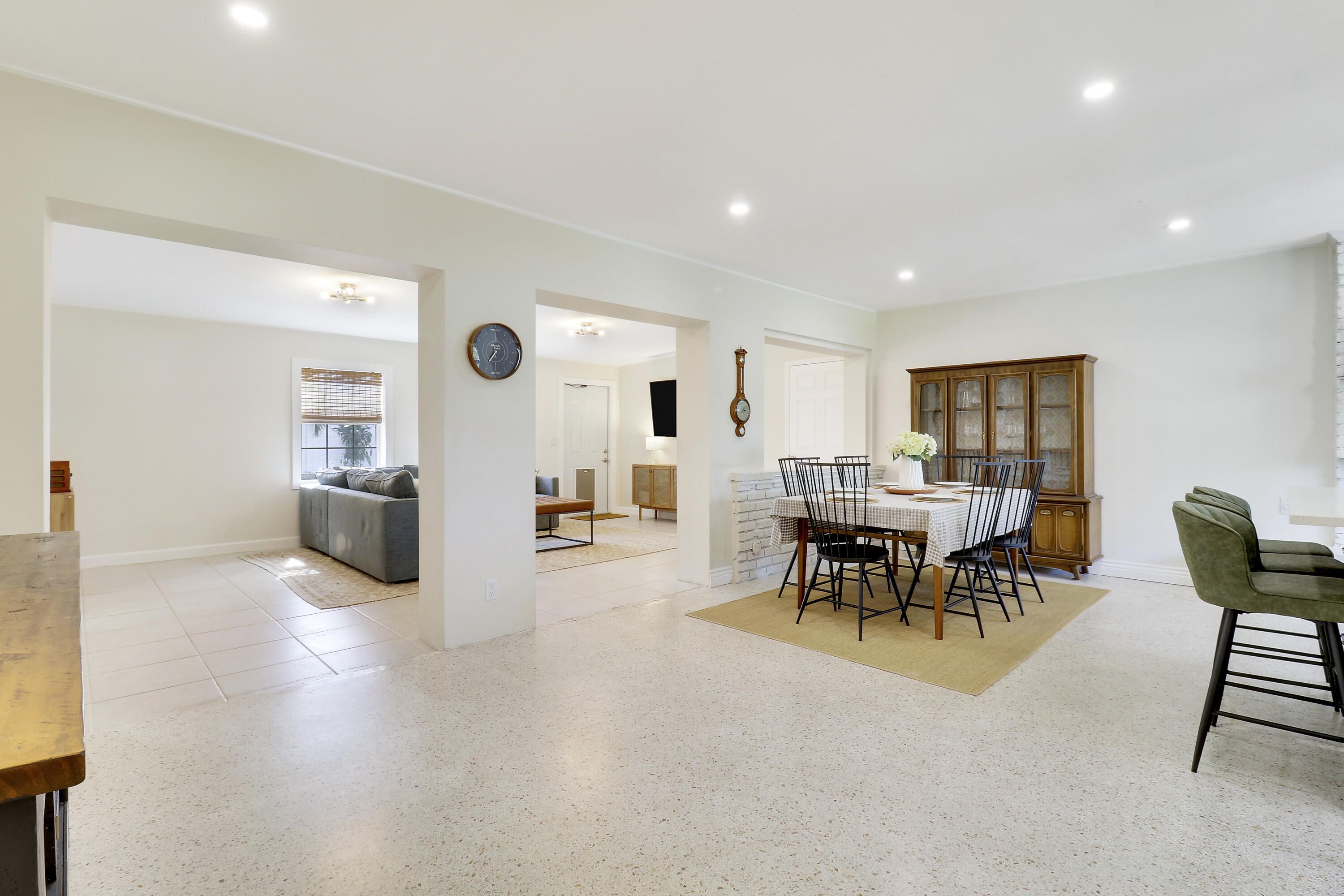 520 Inlet Road