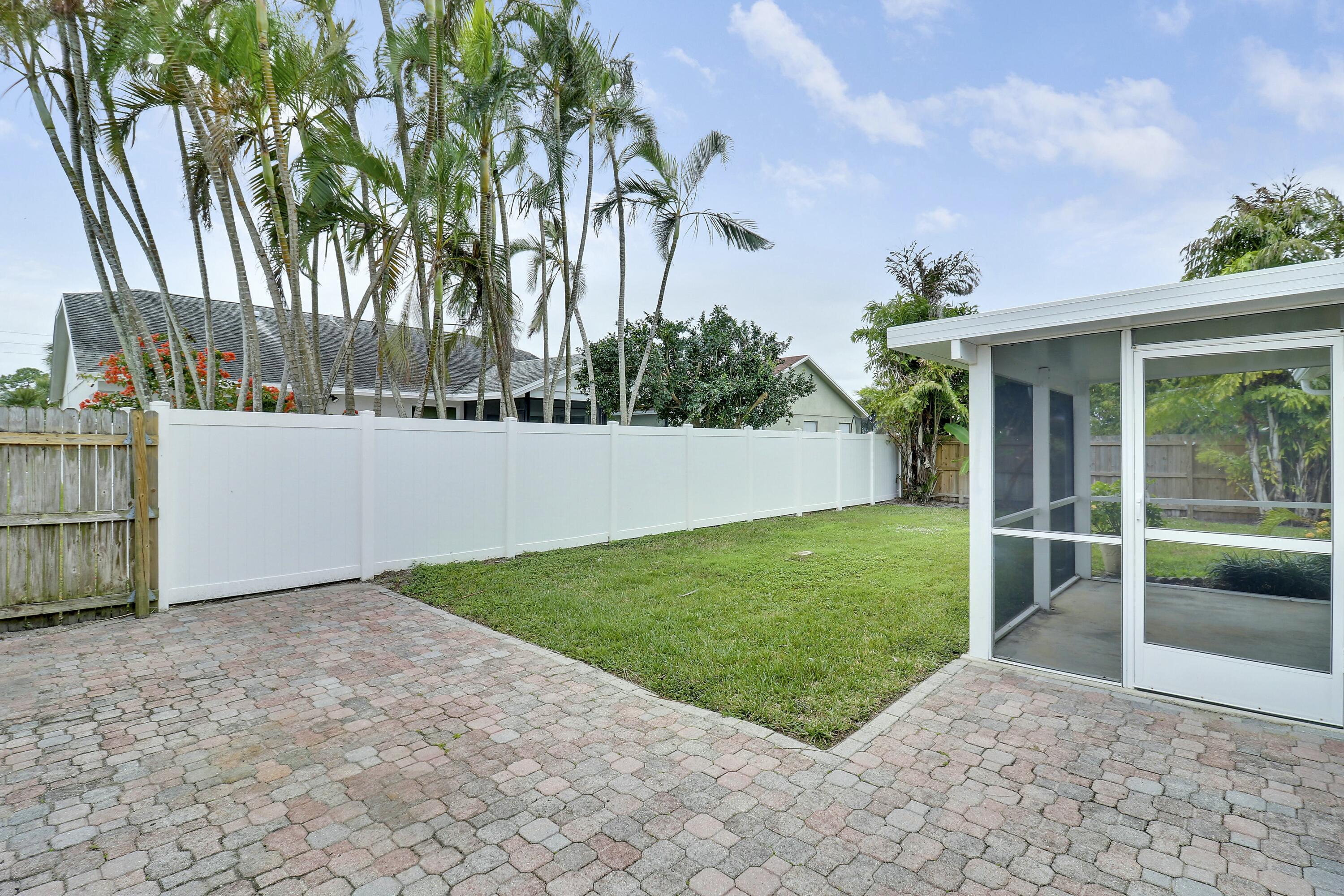 156 Wandering Trail