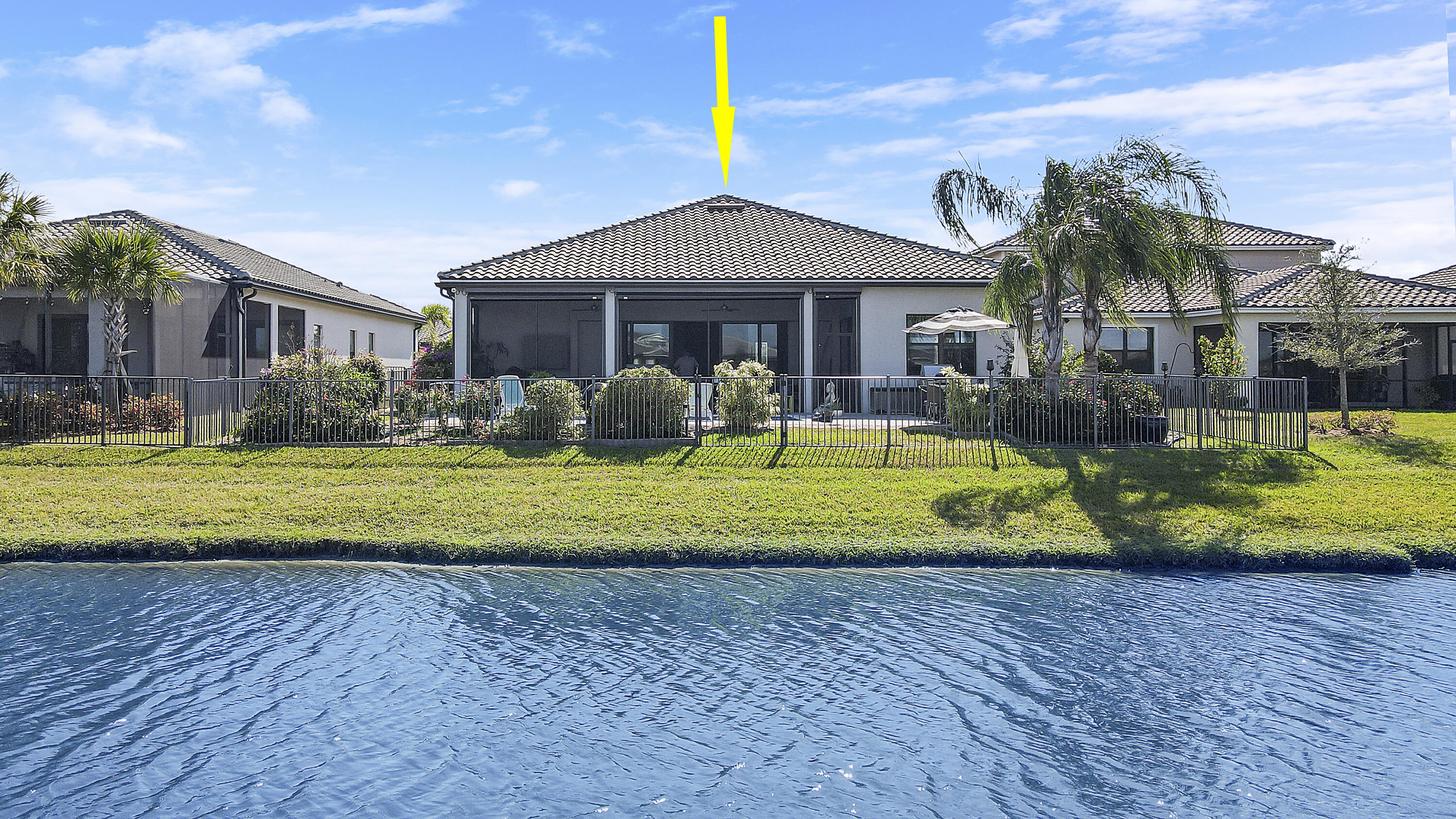 663 SE Boboli Way