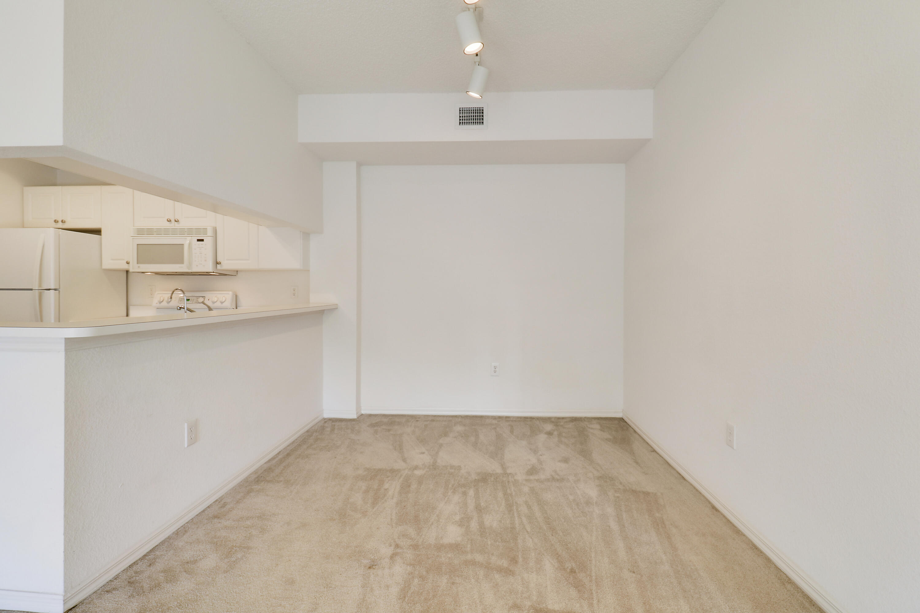 2808 Amalei Drive 203