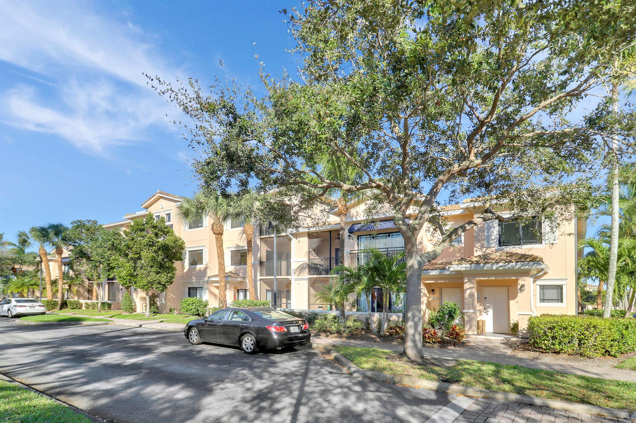 2808 Amalei Drive 203