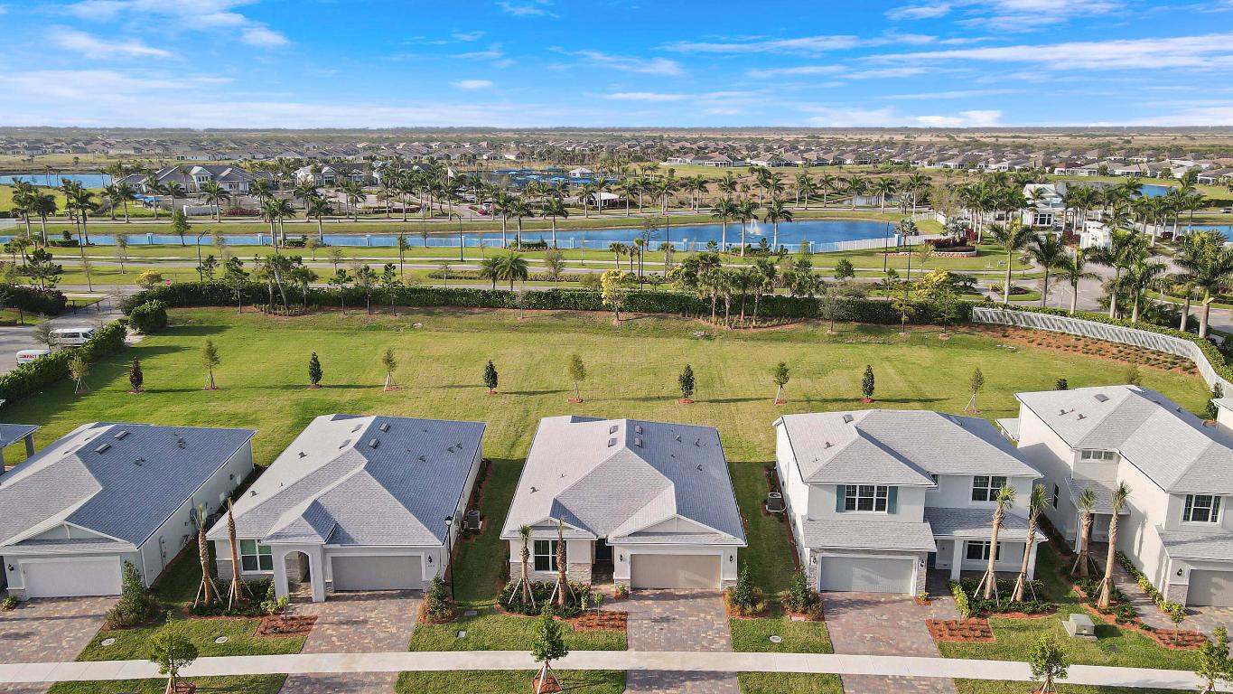 10245 SW Captiva Drive