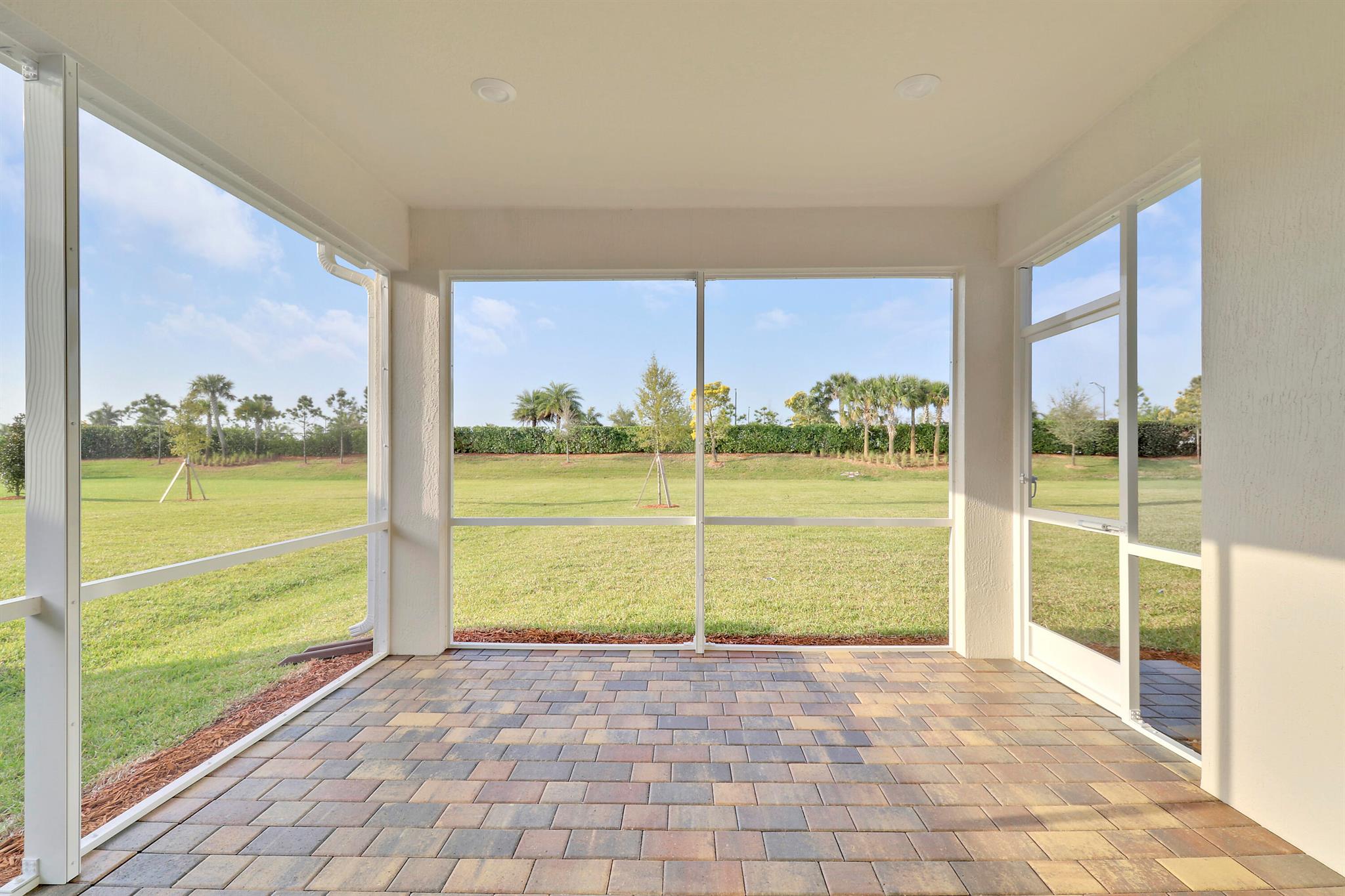 10245 SW Captiva Drive