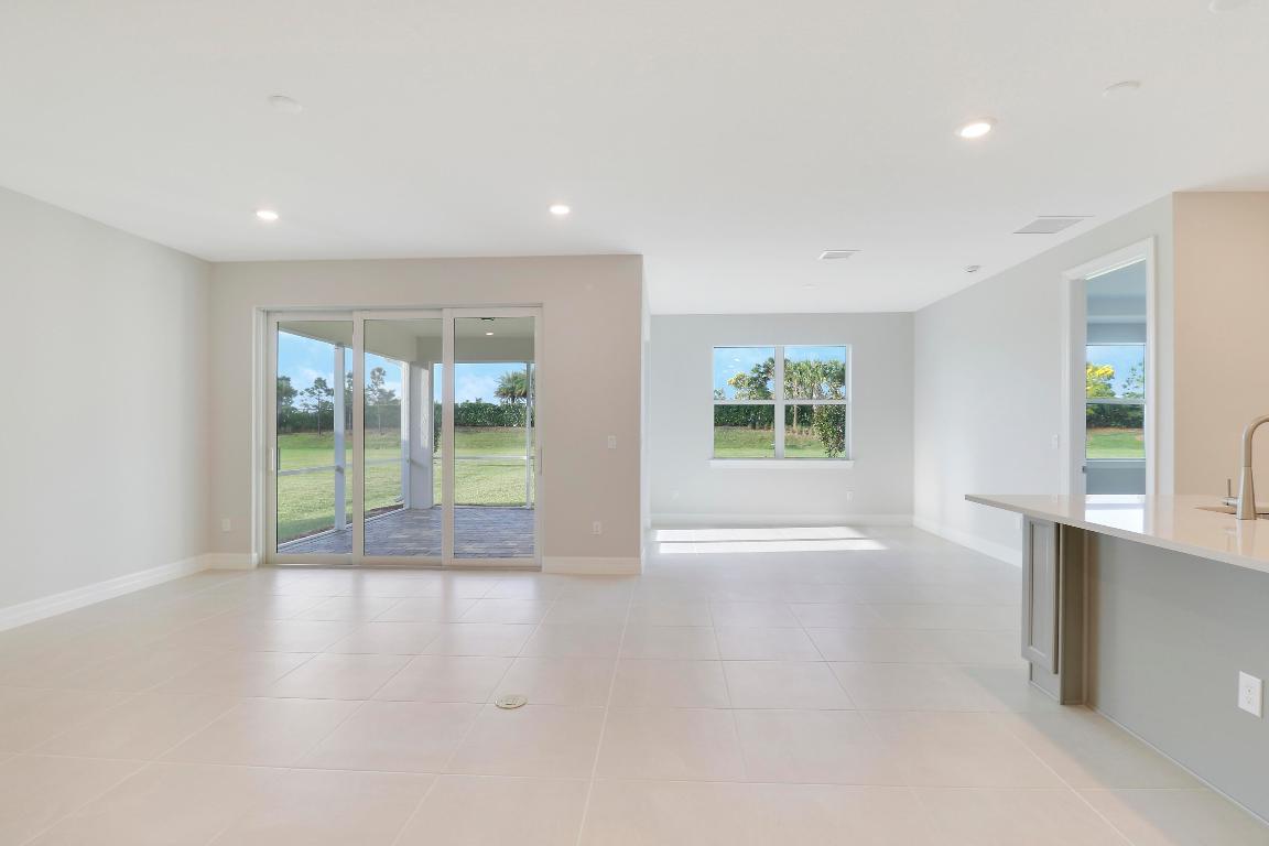 10245 SW Captiva Drive