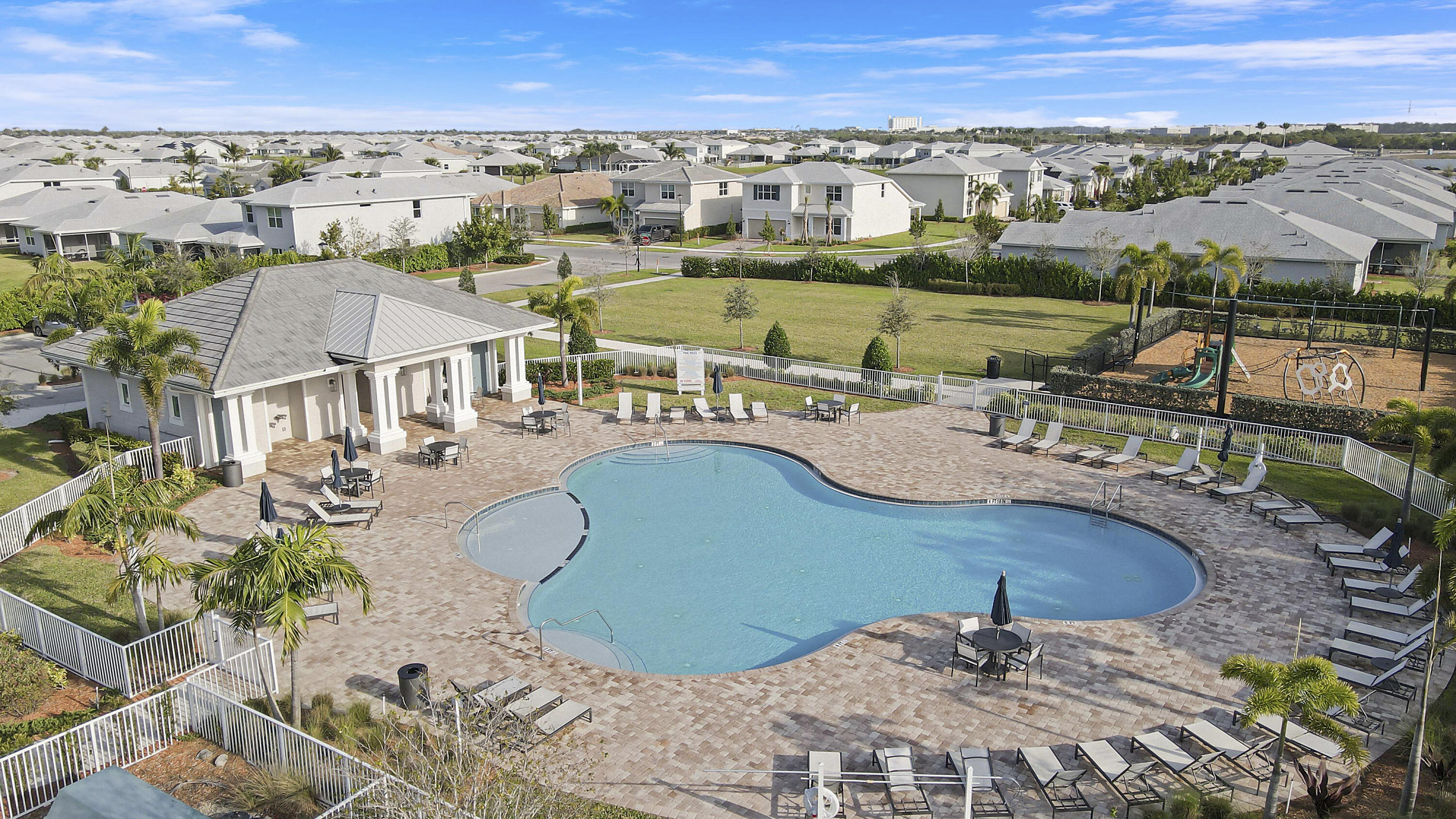 10245 SW Captiva Drive