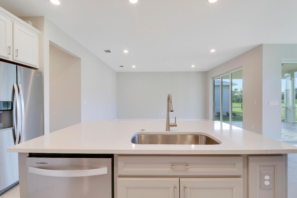 10245 SW Captiva Drive