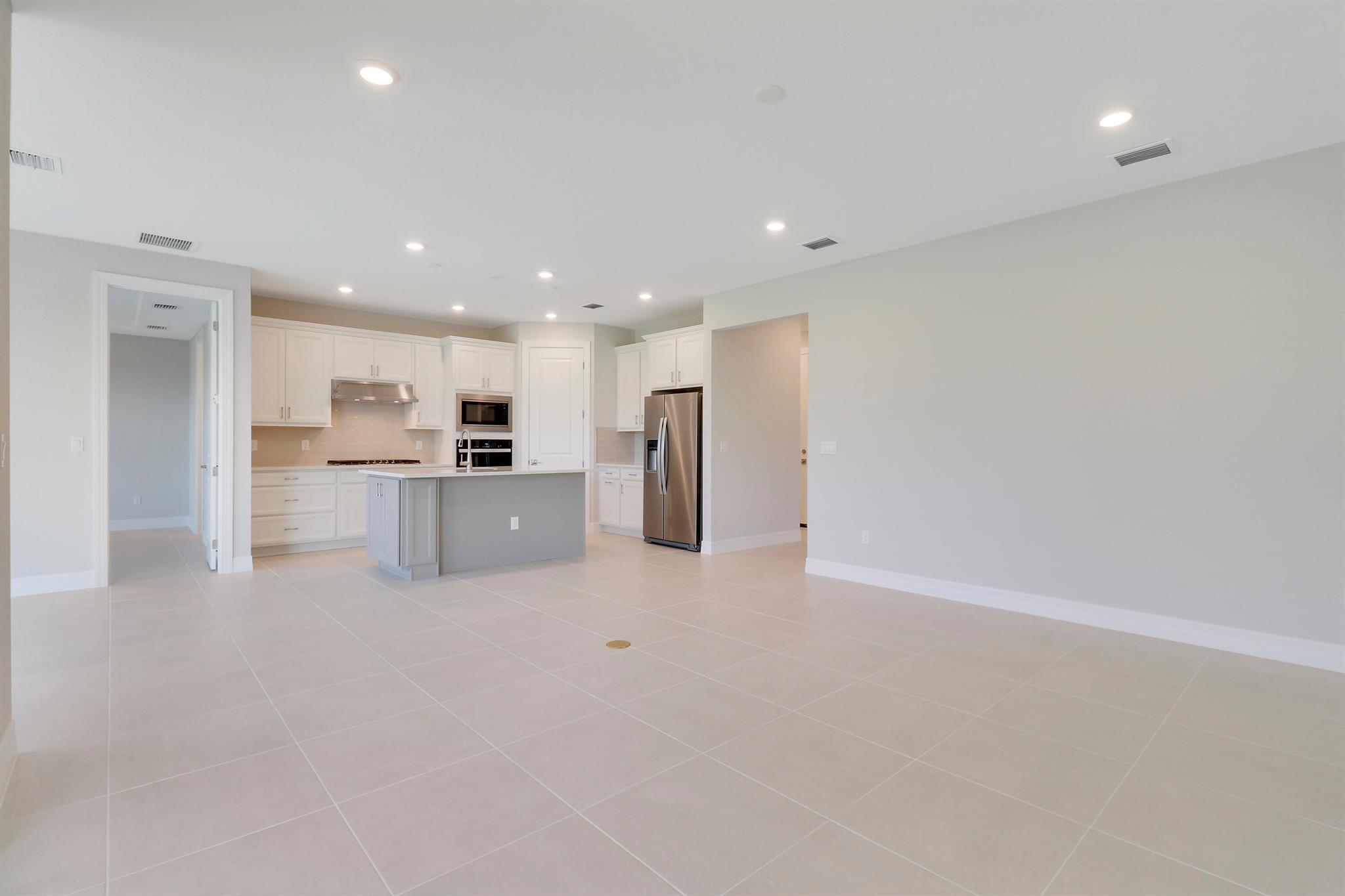 10245 SW Captiva Drive