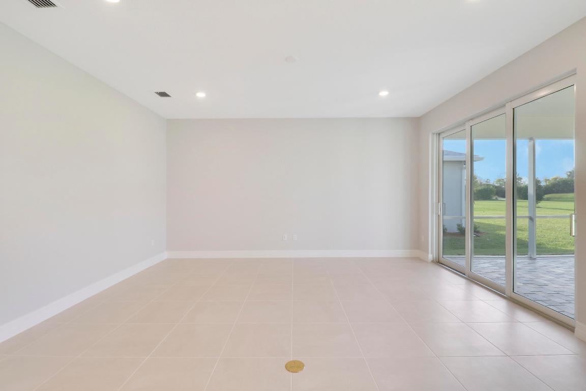 10245 SW Captiva Drive