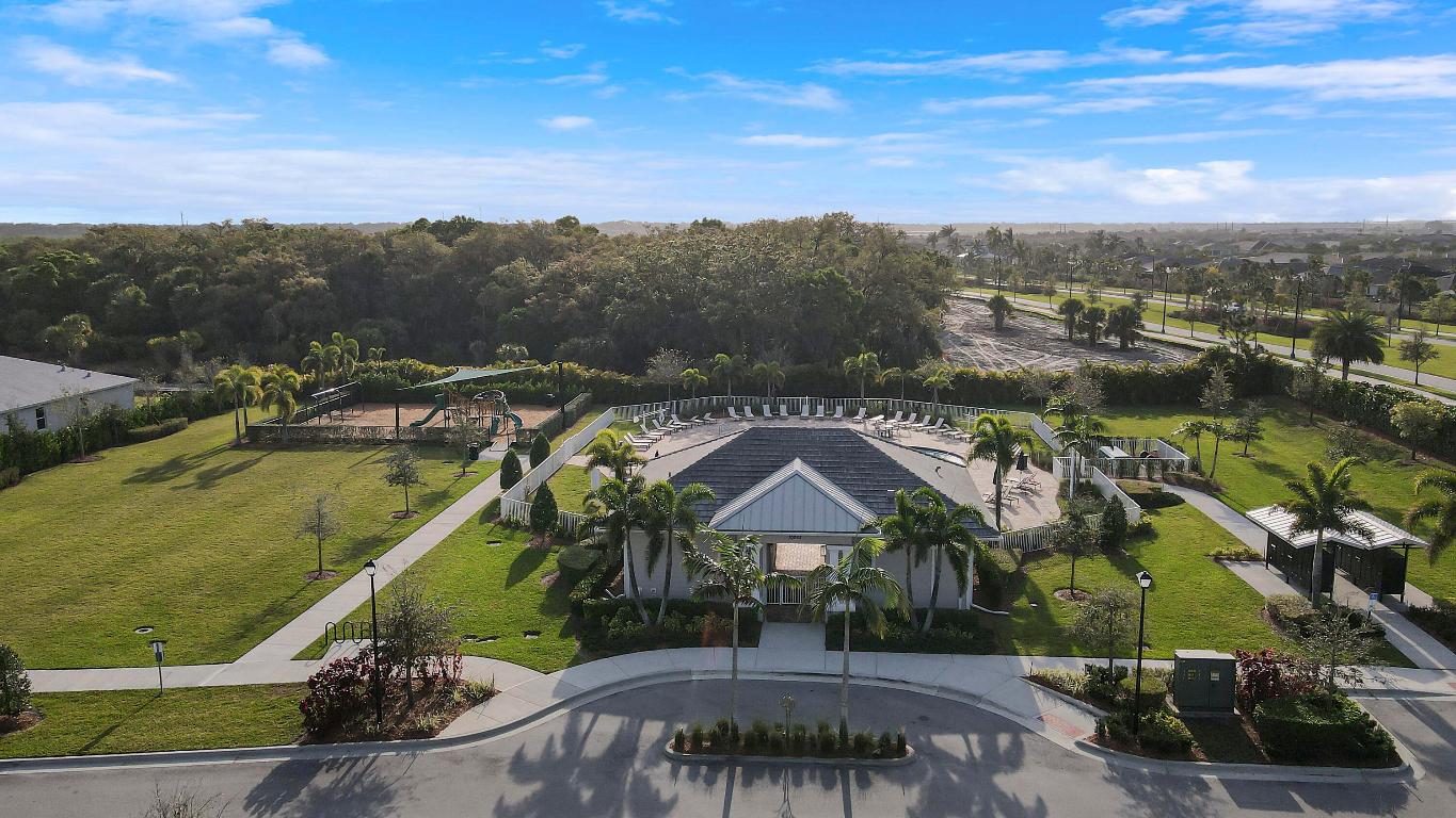 10245 SW Captiva Drive