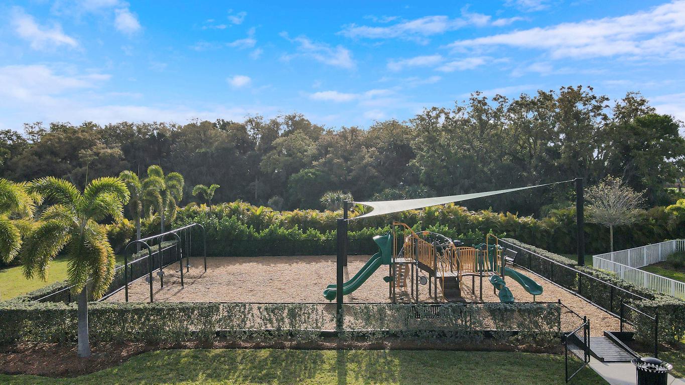 10245 SW Captiva Drive