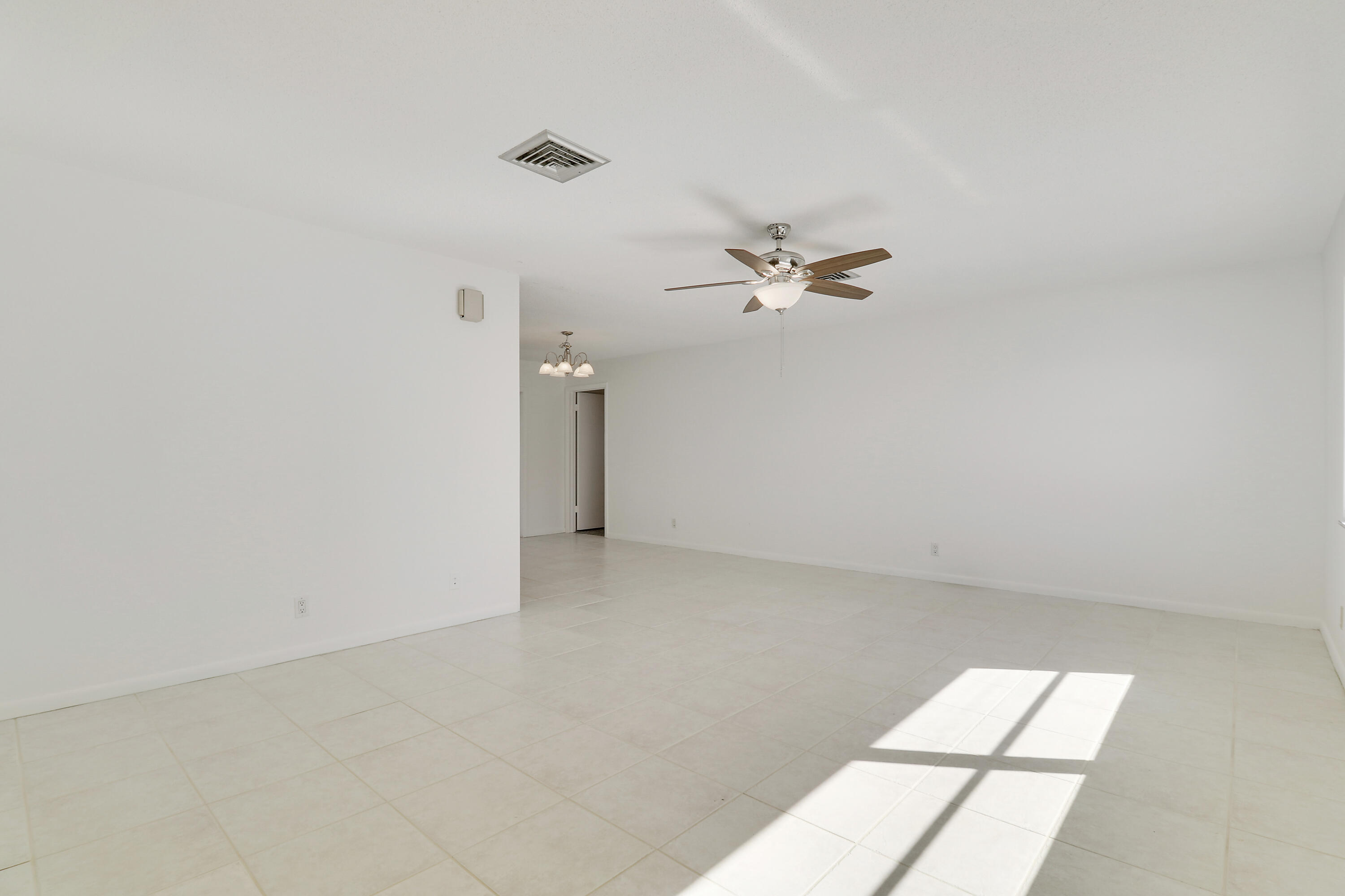 19910 N Riverside Drive