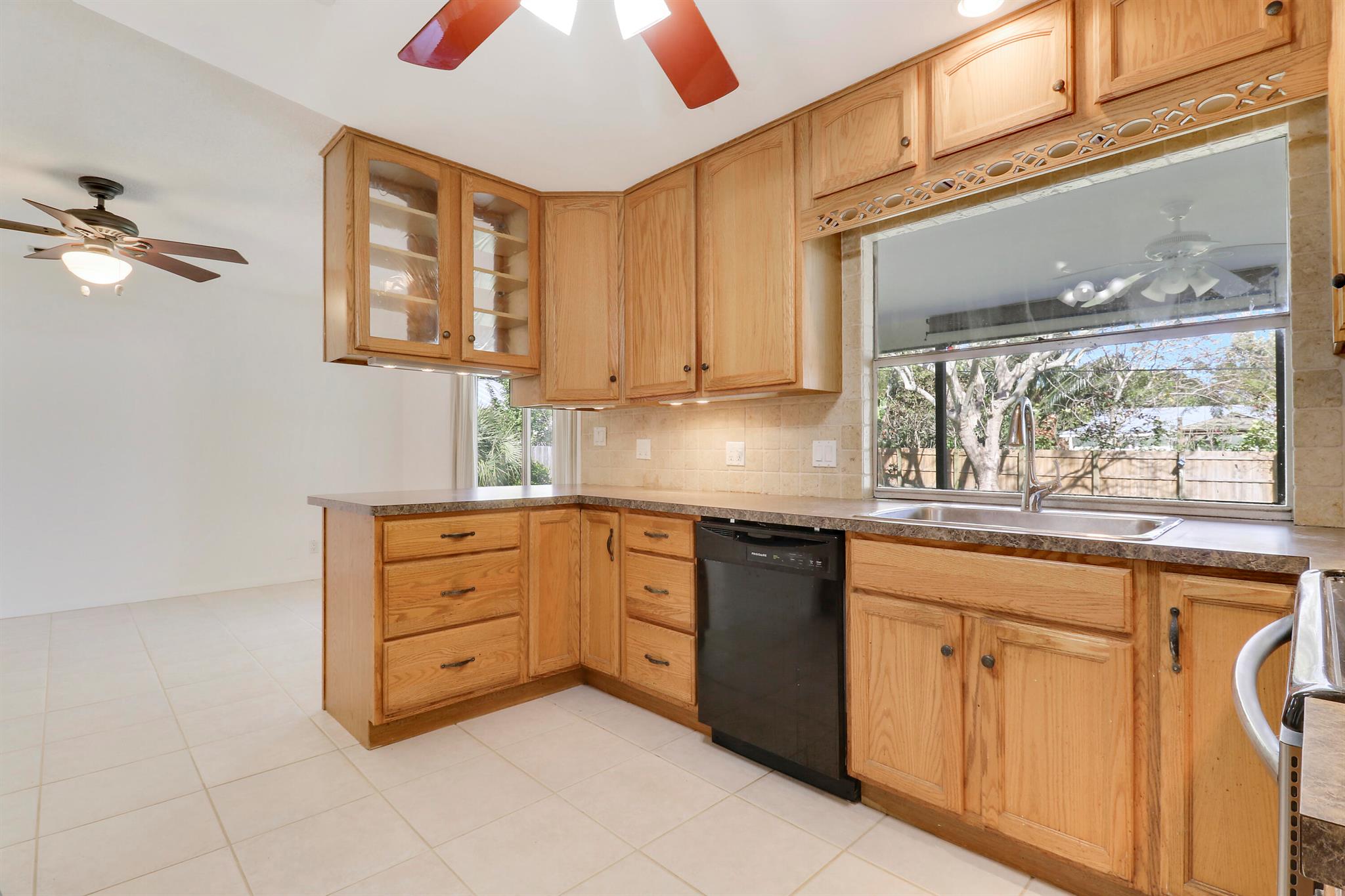 19910 N Riverside Drive