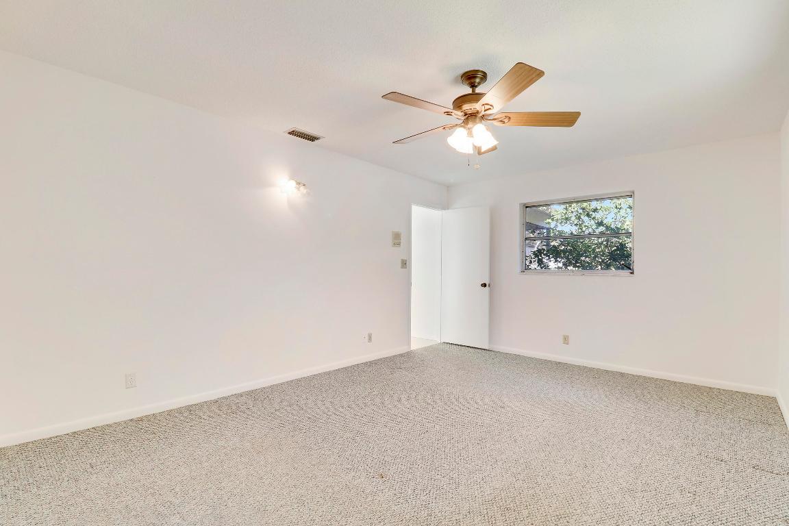 19910 N Riverside Drive